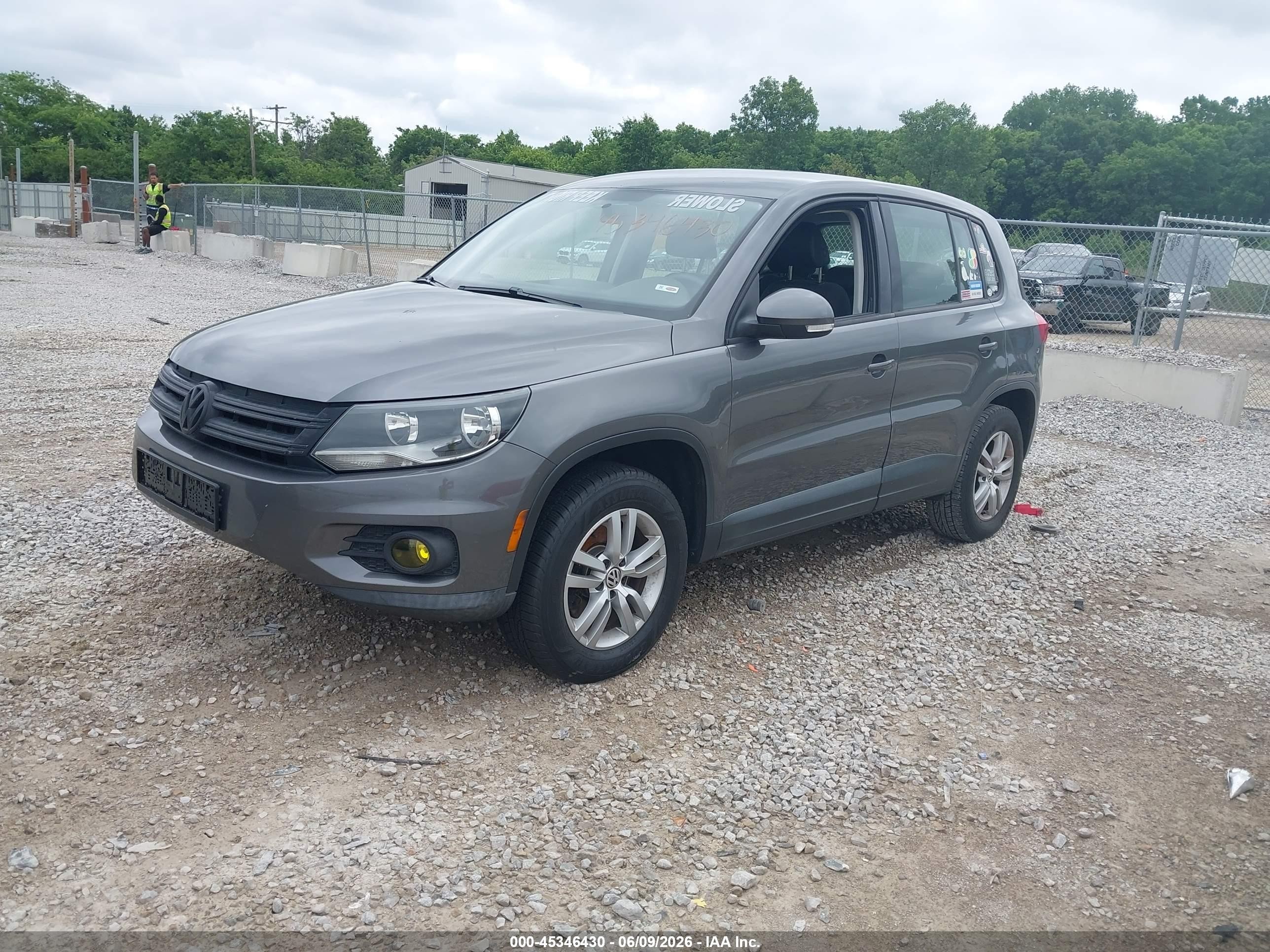2014 Volkswagen Tiguan S Gray vin: WVGAV3AX8EW541087