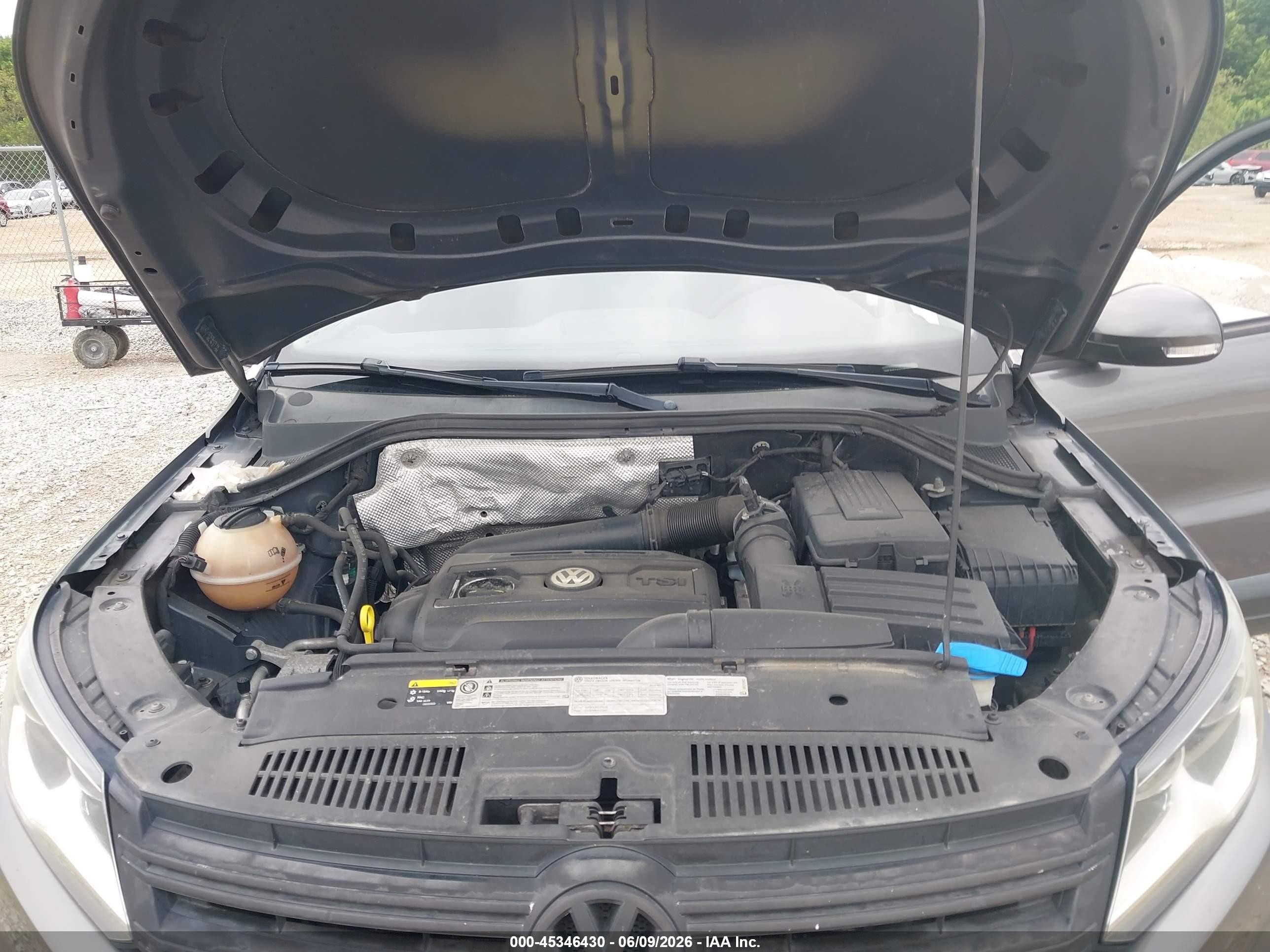 2014 Volkswagen Tiguan S Gray vin: WVGAV3AX8EW541087