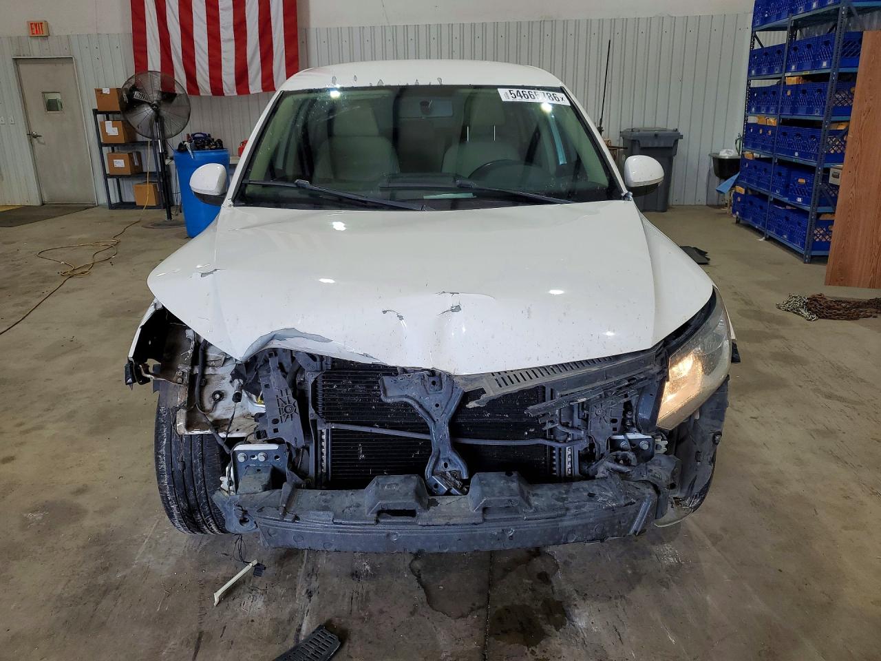 2014 Volkswagen Tiguan S White vin: WVGAV3AX8EW541770