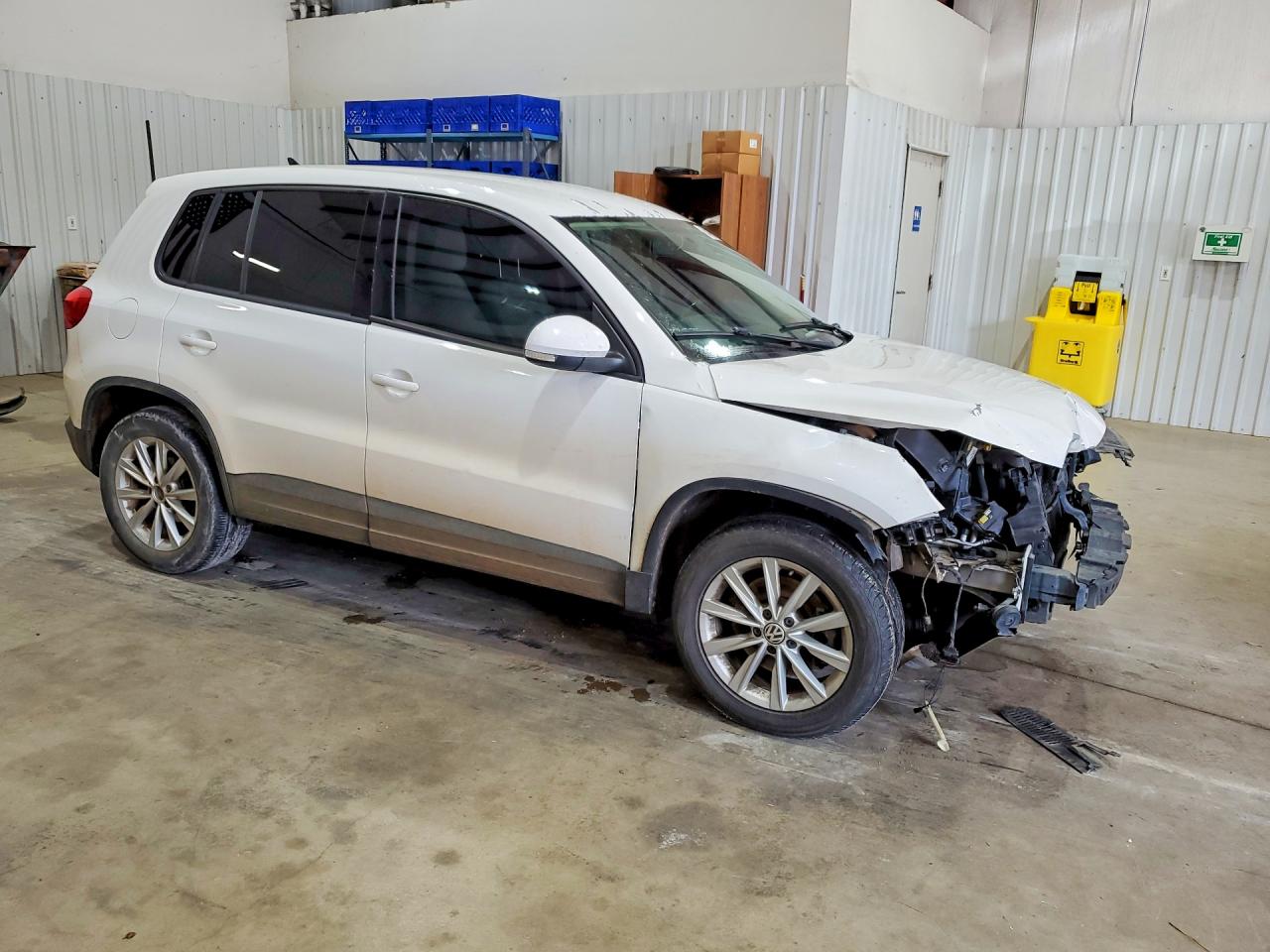 2014 Volkswagen Tiguan S White vin: WVGAV3AX8EW541770