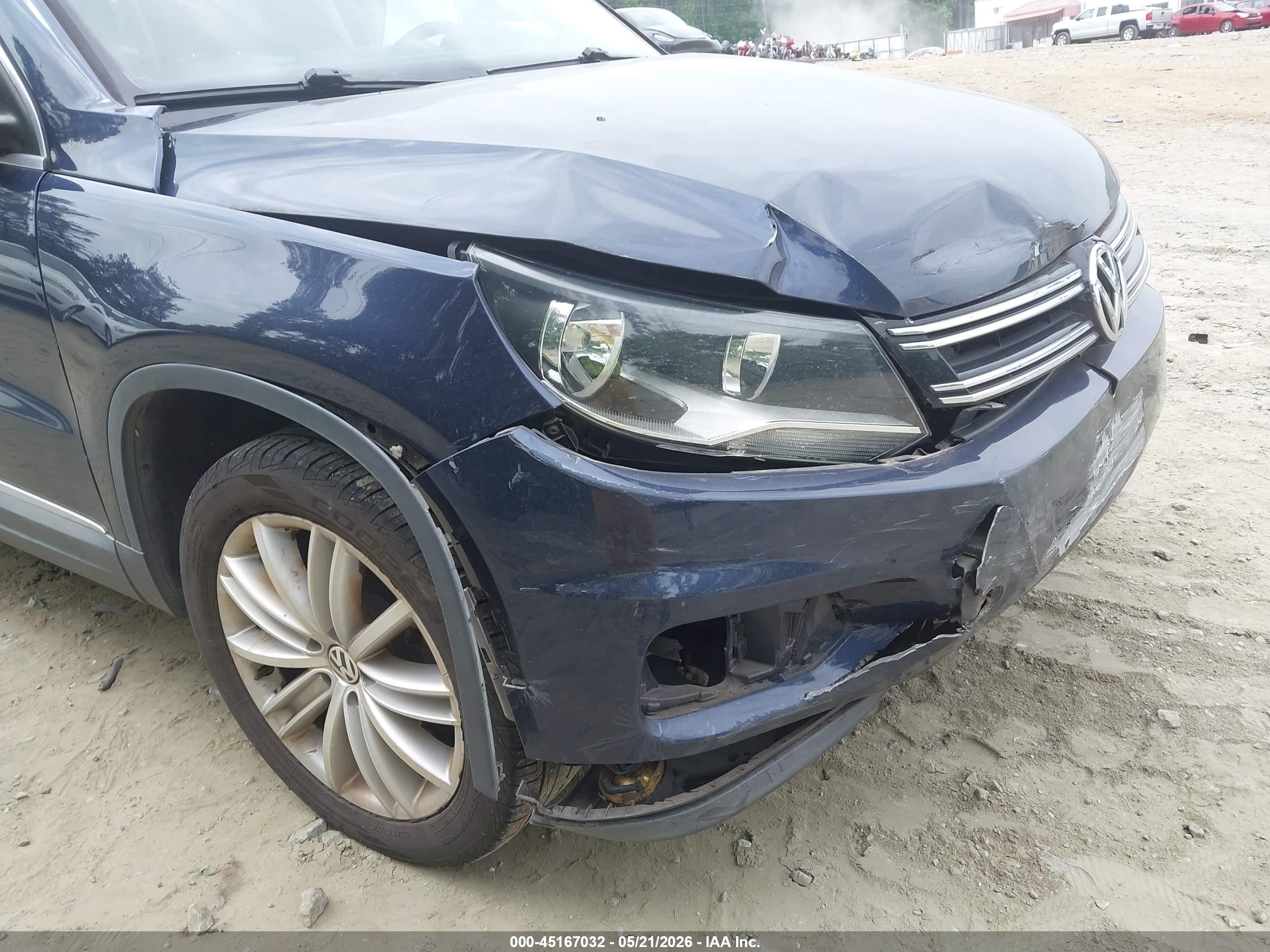 2014 Volkswagen Tiguan Se Blue vin: WVGAV3AX8EW624325