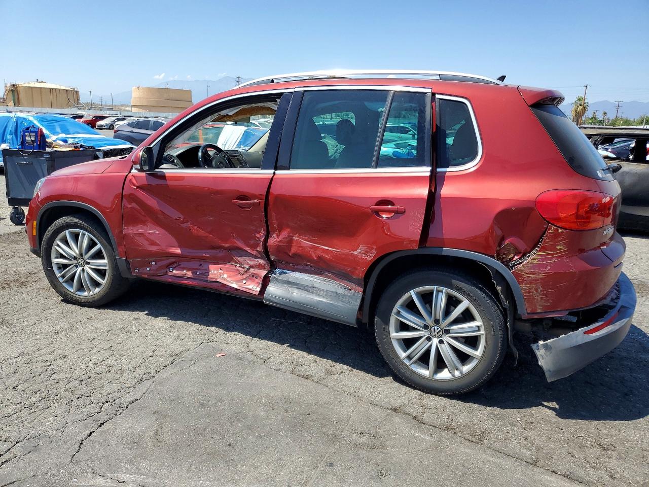 2013 Volkswagen Tiguan S Red vin: WVGAV3AX9DW069903