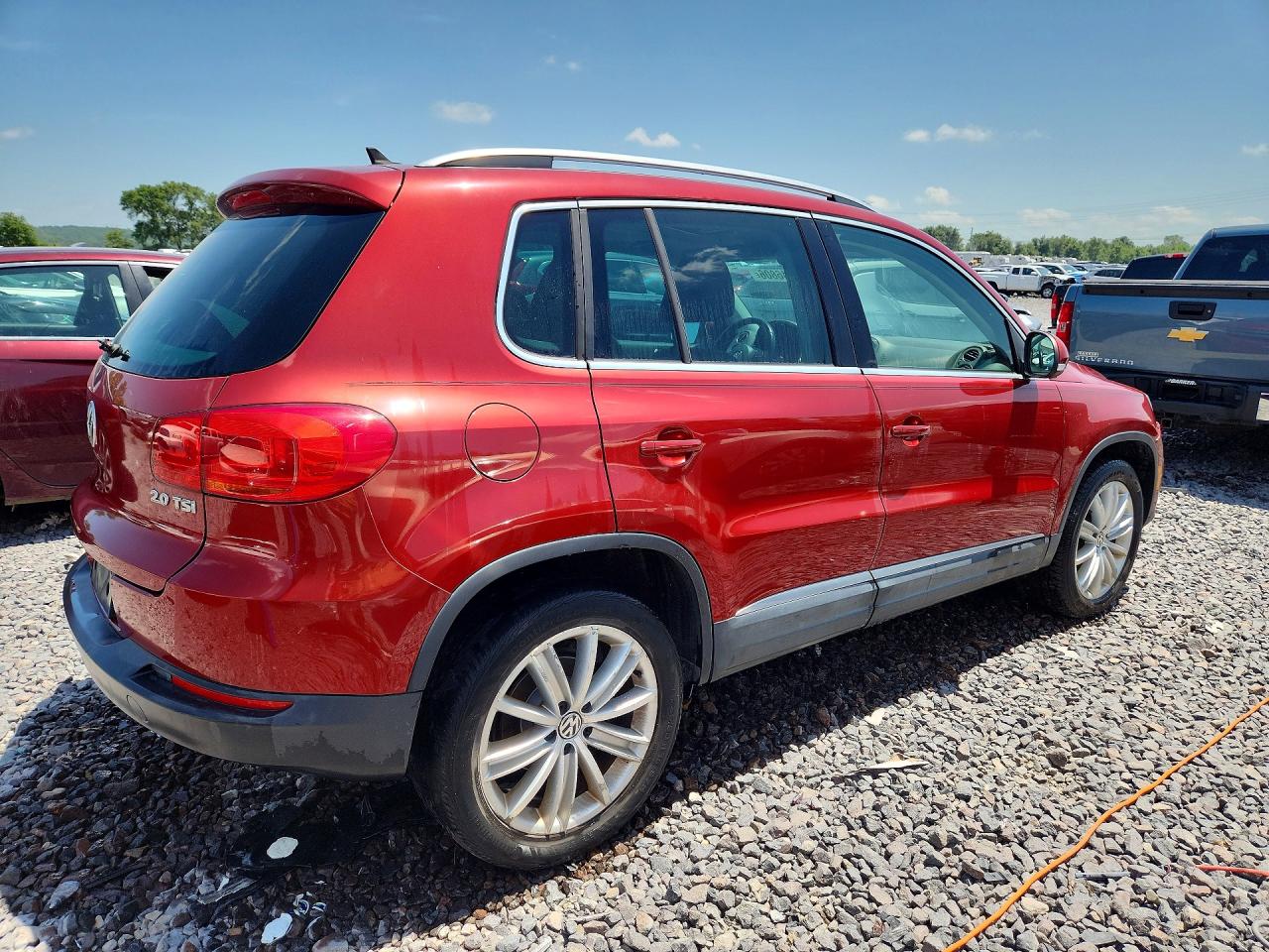 2013 Volkswagen Tiguan S Red vin: WVGAV3AX9DW085924