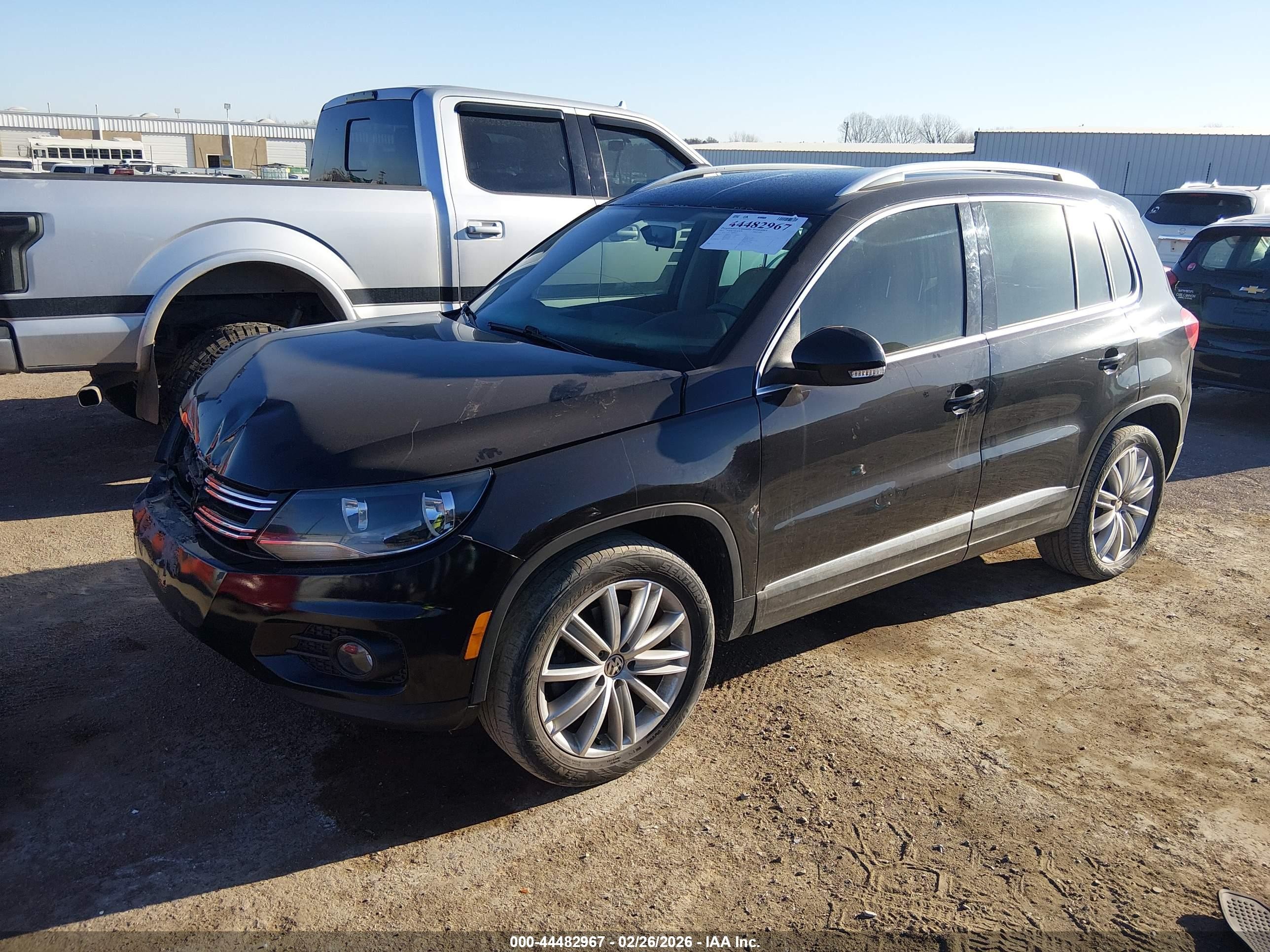 2013 Volkswagen Tiguan Se Black vin: WVGAV3AX9DW608505