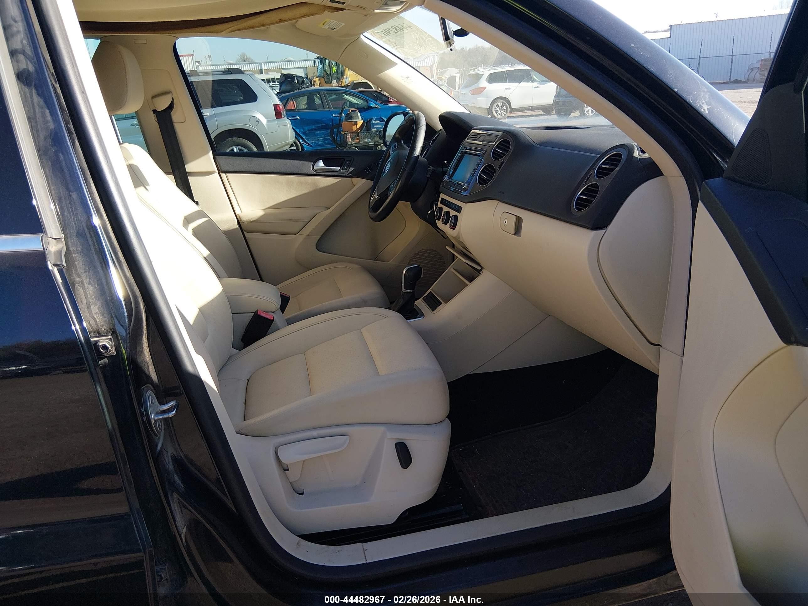 2013 Volkswagen Tiguan Se Black vin: WVGAV3AX9DW608505