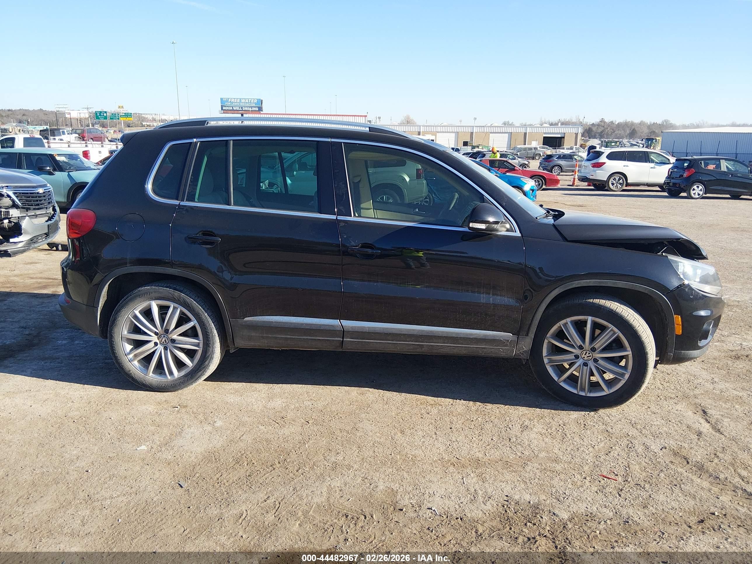 2013 Volkswagen Tiguan Se Black vin: WVGAV3AX9DW608505