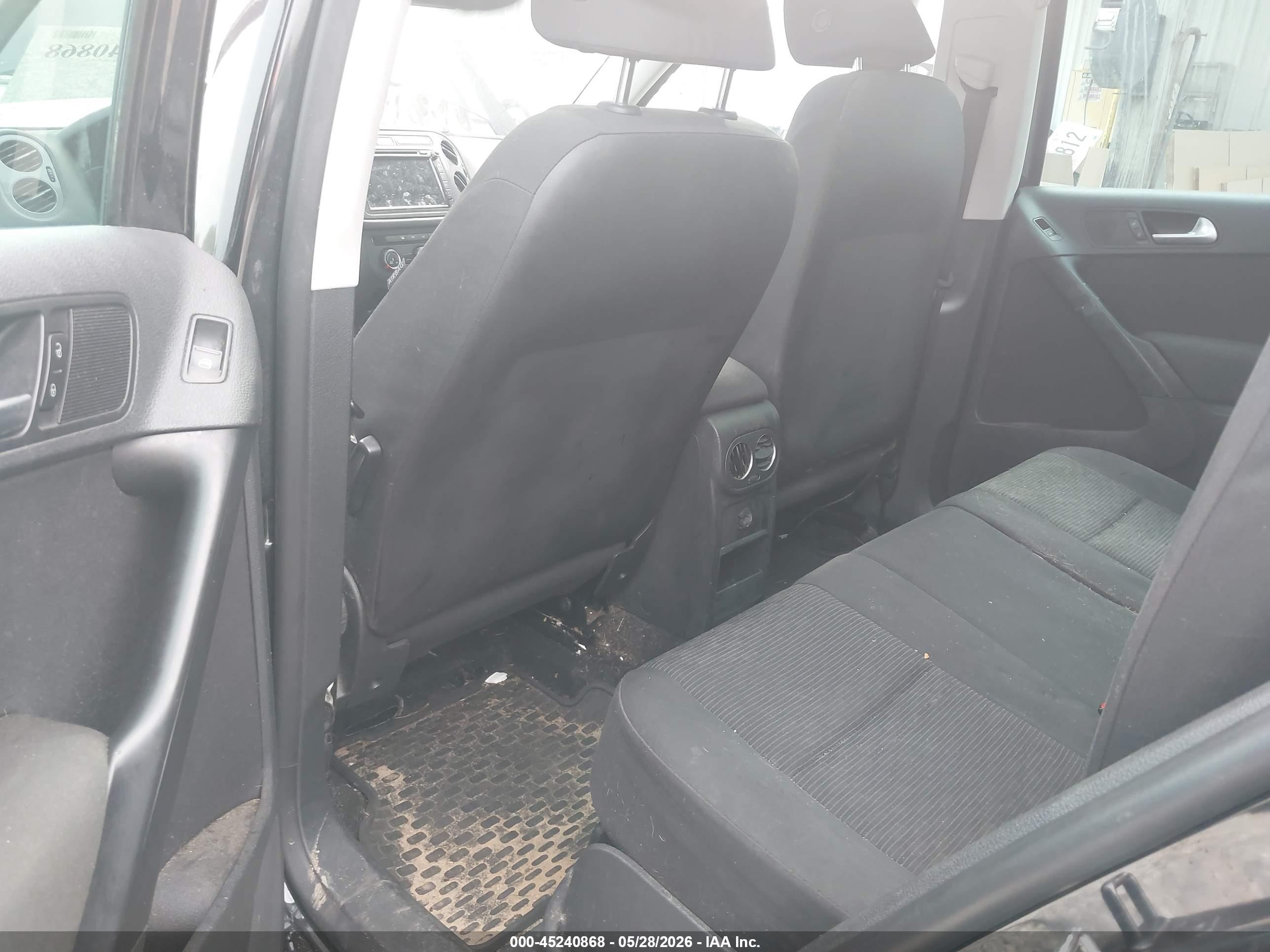 2013 Volkswagen Tiguan S Black vin: WVGAV3AX9DW609976