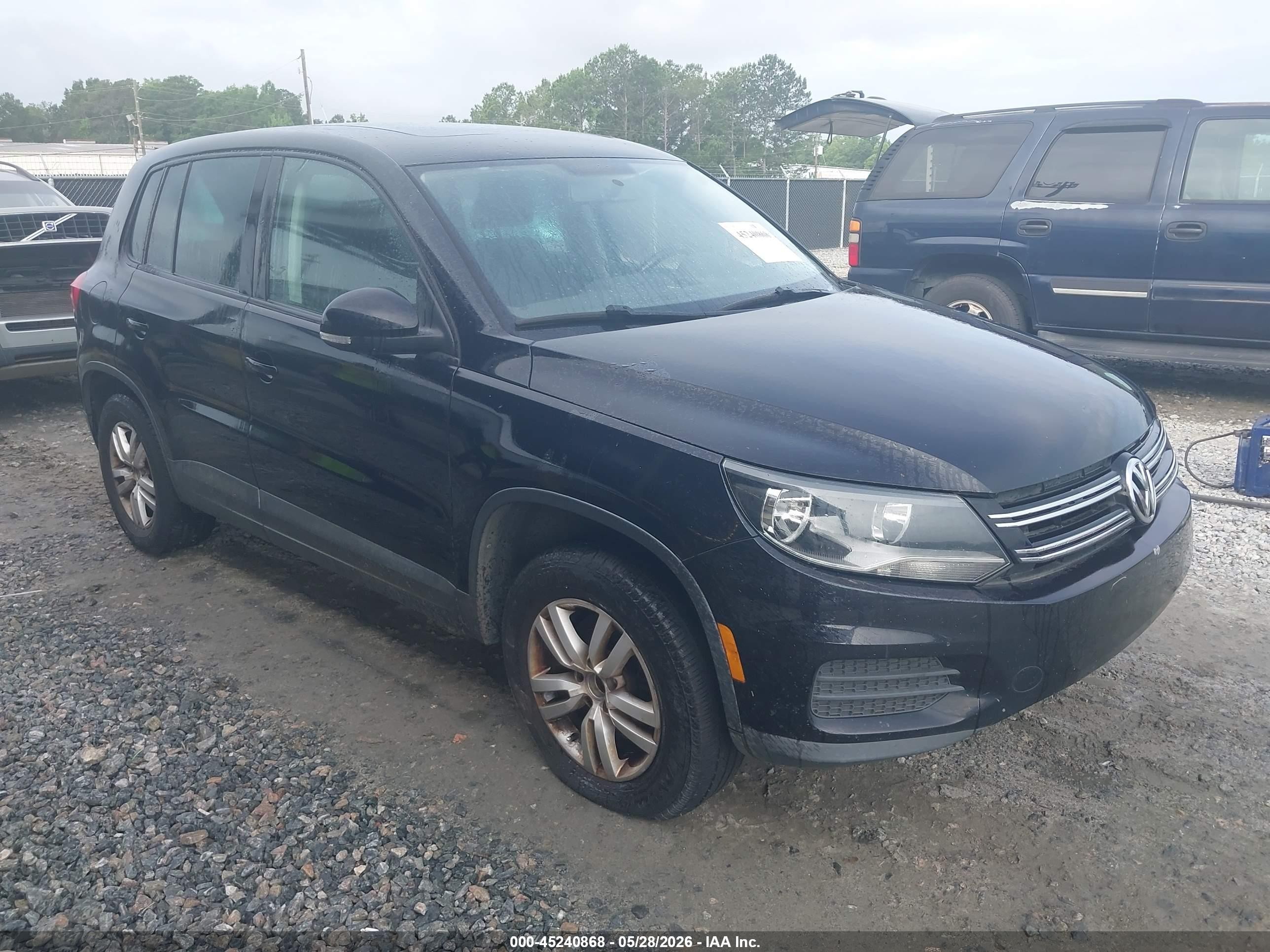 2013 Volkswagen Tiguan S Black vin: WVGAV3AX9DW609976