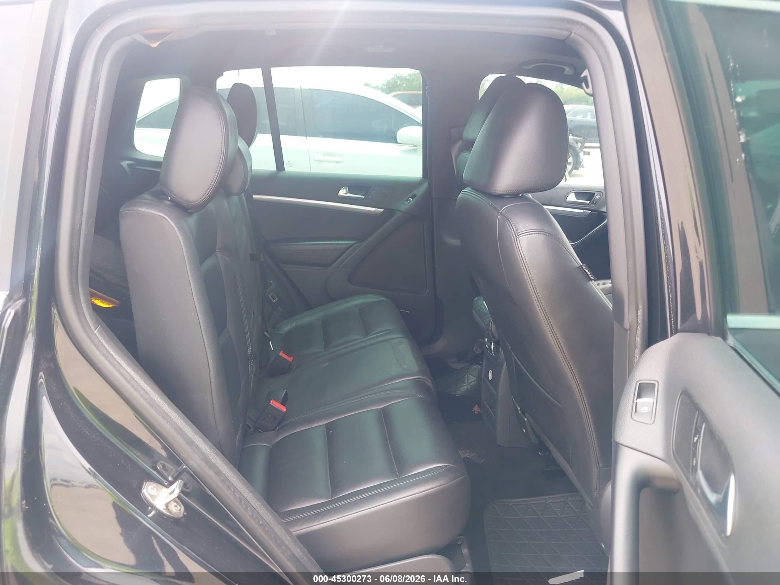 2014 Volkswagen Tiguan R-line Черный vin: WVGAV3AX9EW055744