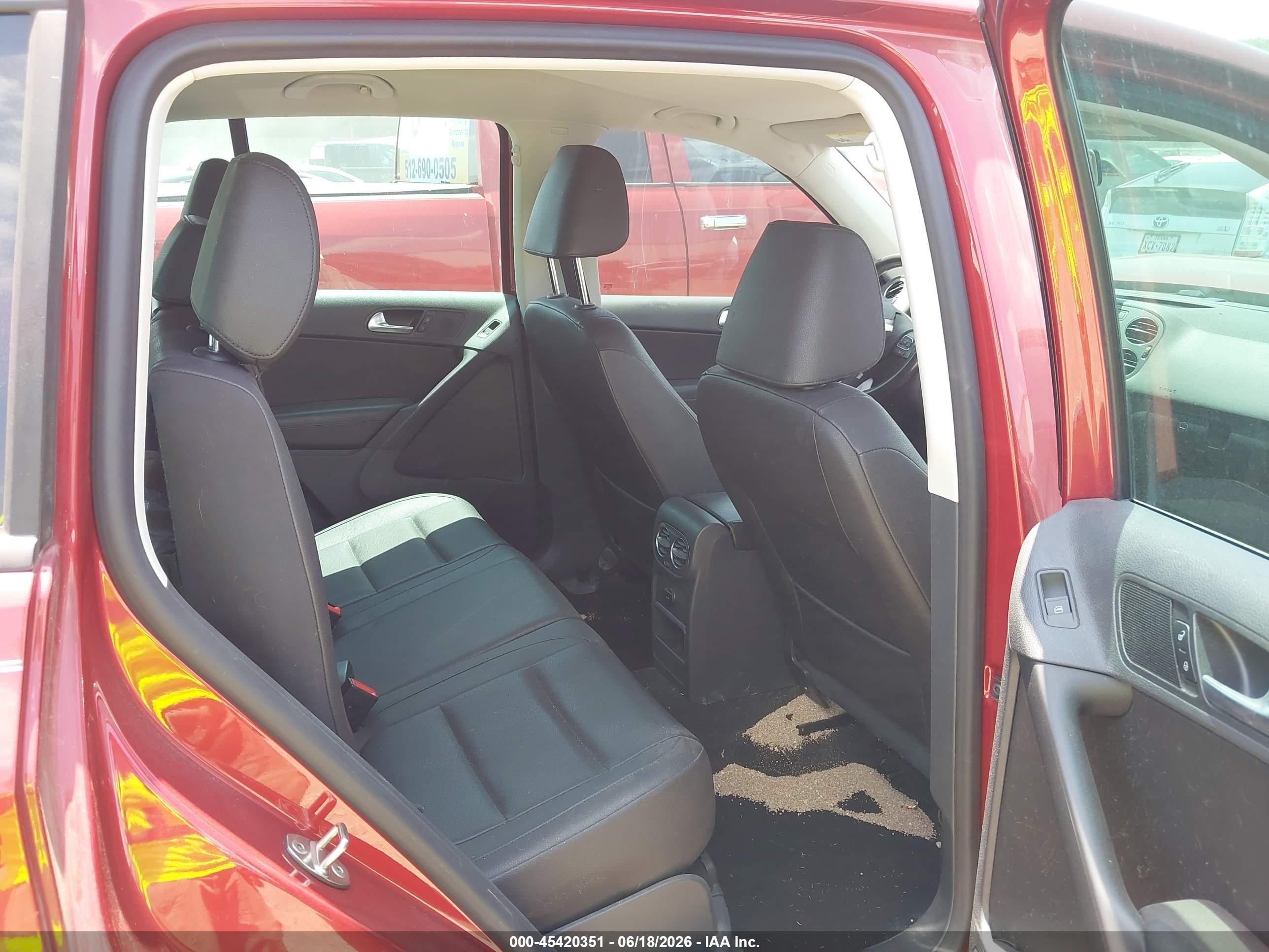 2014 Volkswagen Tiguan Se Maroon vin: WVGAV3AX9EW108569