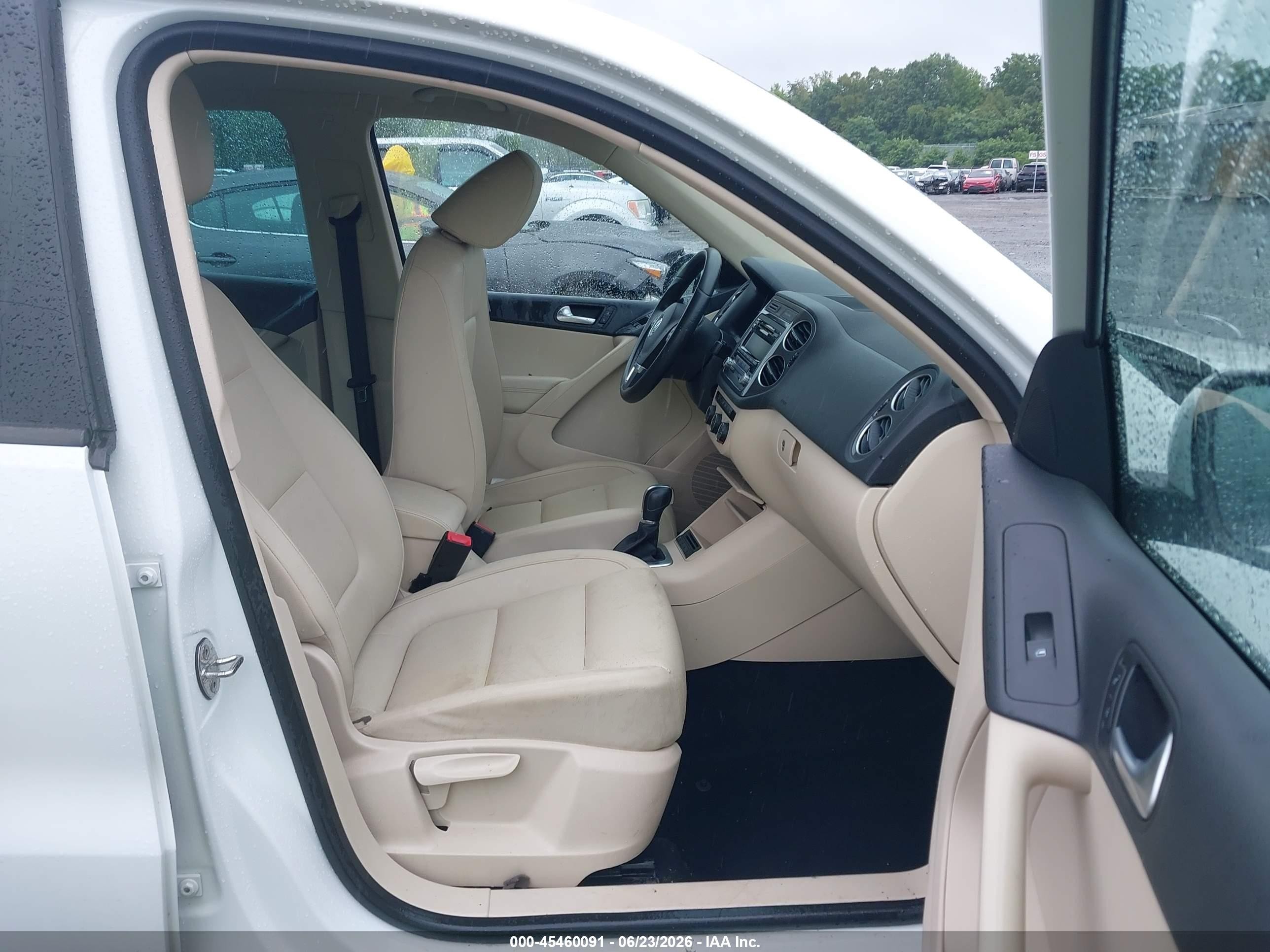 2014 Volkswagen Tiguan Se White vin: WVGAV3AX9EW621286