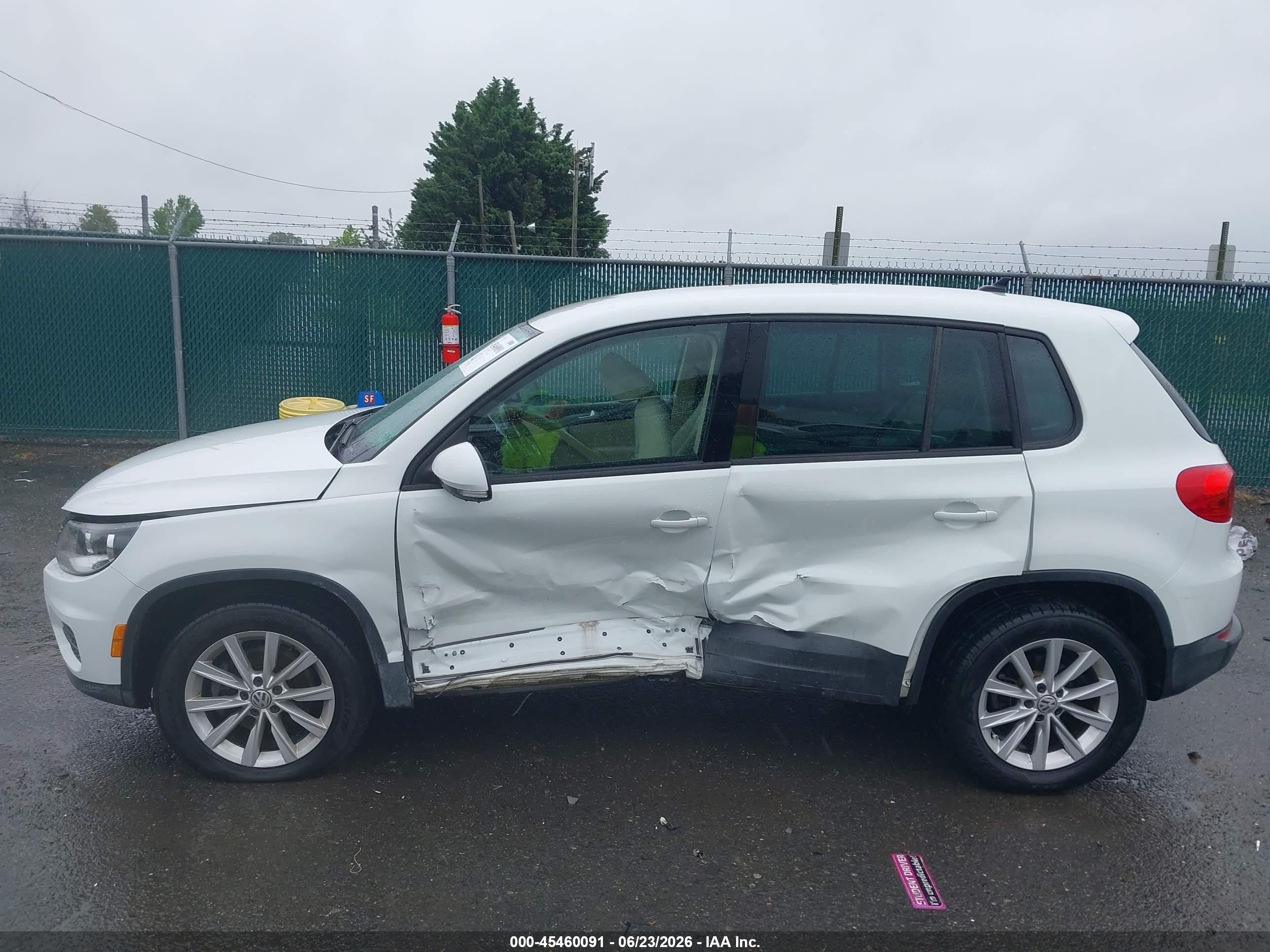 2014 Volkswagen Tiguan Se White vin: WVGAV3AX9EW621286