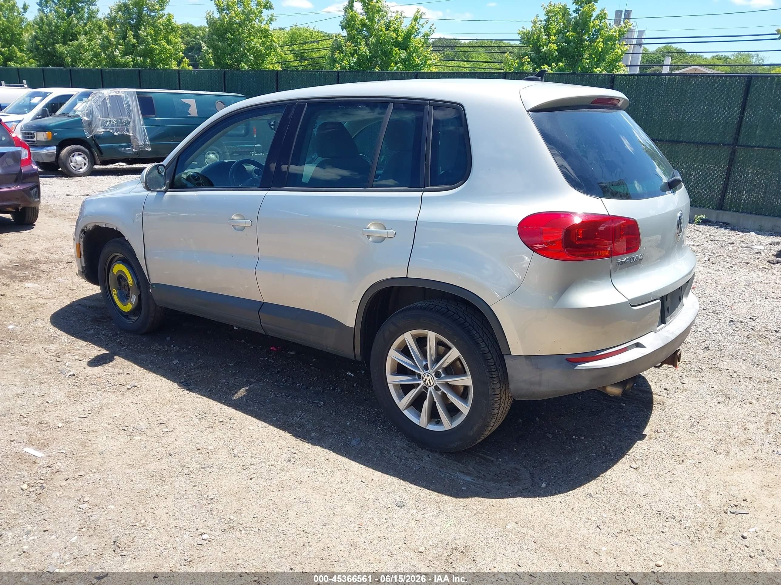 2014 Volkswagen Tiguan Se Серый vin: WVGAV3AXXEW042386