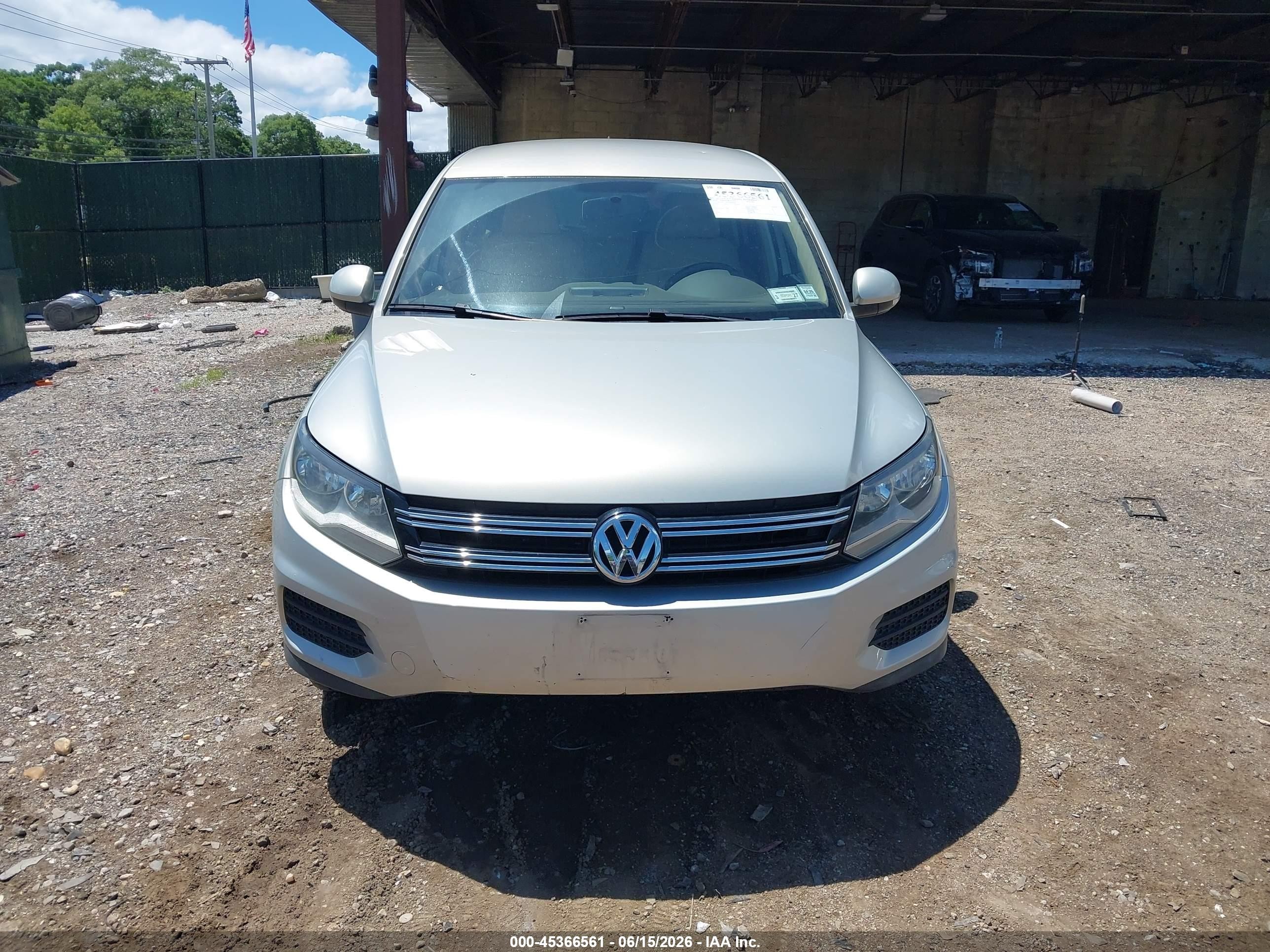 2014 Volkswagen Tiguan Se Серый vin: WVGAV3AXXEW042386