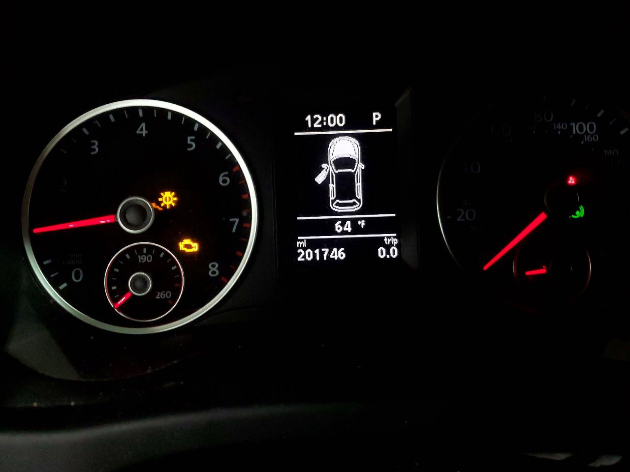 2014 Volkswagen Tiguan S Silver vin: WVGAV3AXXEW554391