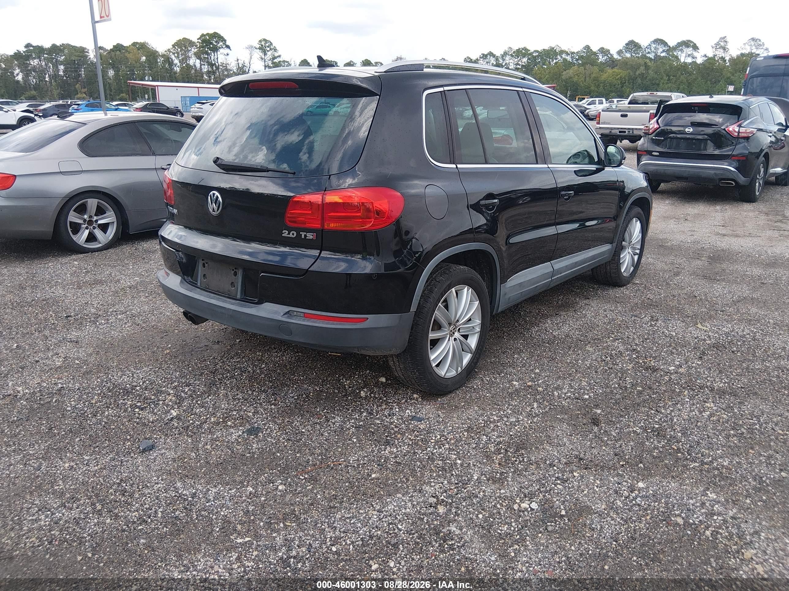 2014 Volkswagen Tiguan Sel Black vin: WVGAV3AXXEW559896