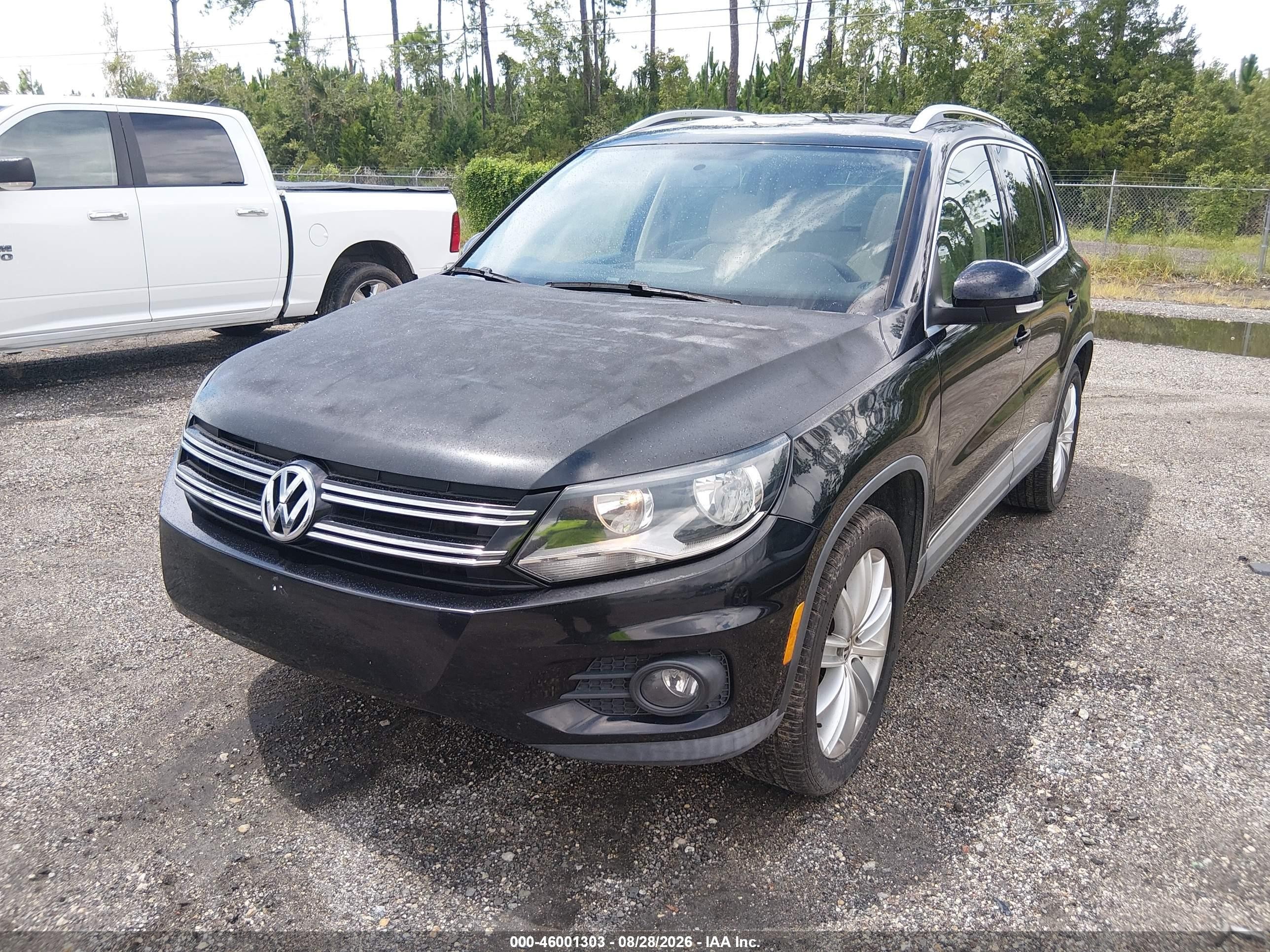 2014 Volkswagen Tiguan Sel Black vin: WVGAV3AXXEW559896