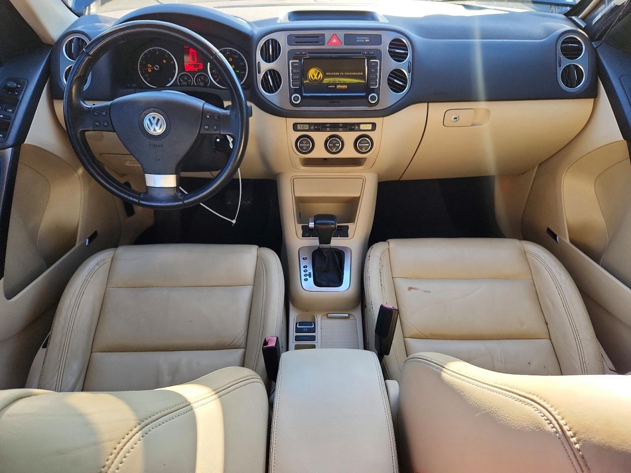 2009 Volkswagen Tiguan S Черный vin: WVGAV75N09W502662
