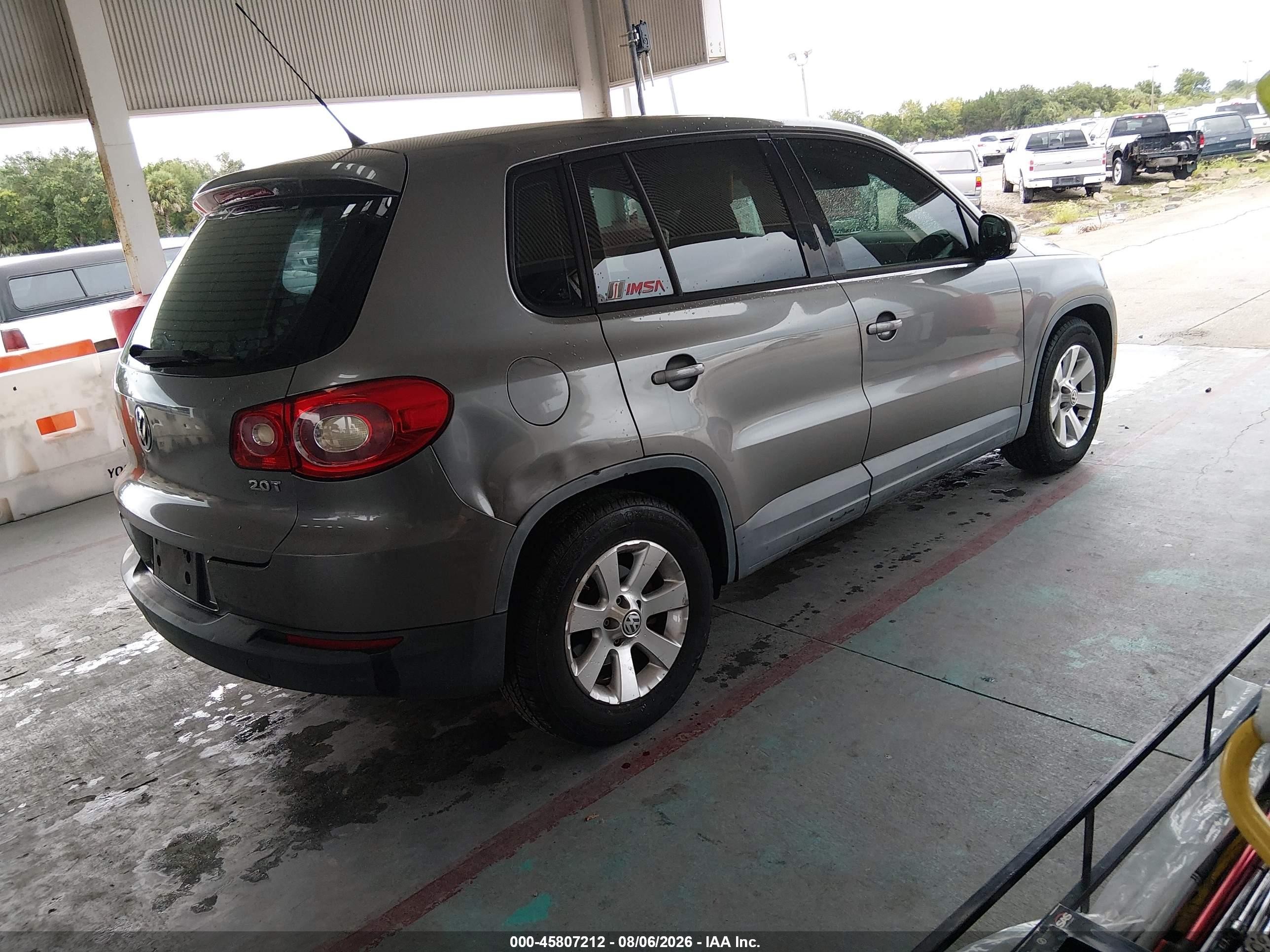 2009 Volkswagen Tiguan S/se/sel Бежевый vin: WVGAV75N09W513029