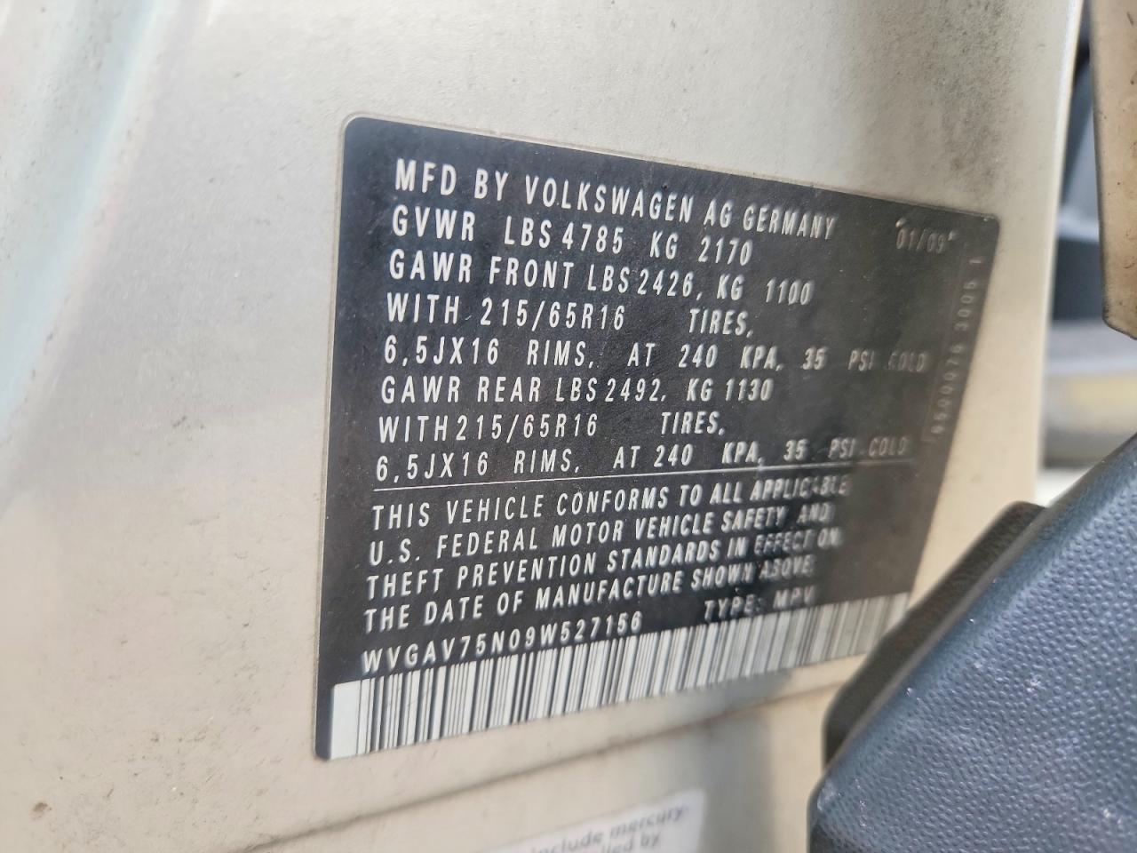 2009 Volkswagen Tiguan S Silver vin: WVGAV75N09W527156