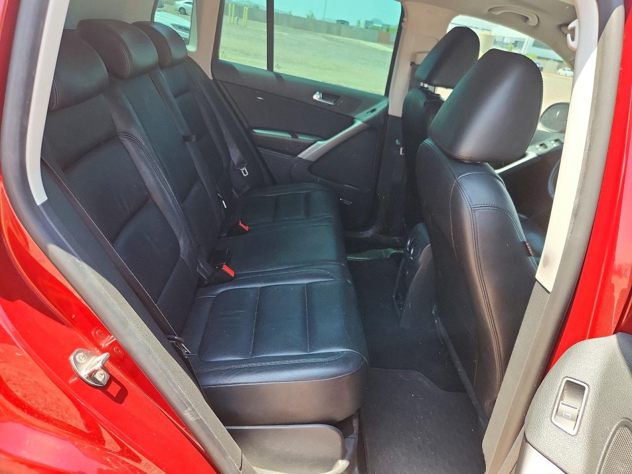 2009 Volkswagen Tiguan S Red vin: WVGAV75N19W526341
