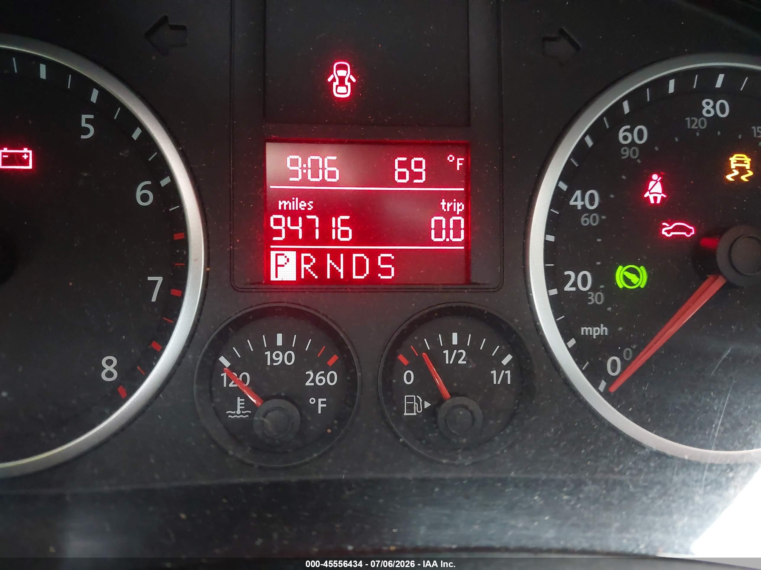 2009 Volkswagen Tiguan S Silver vin: WVGAV75N19W527280