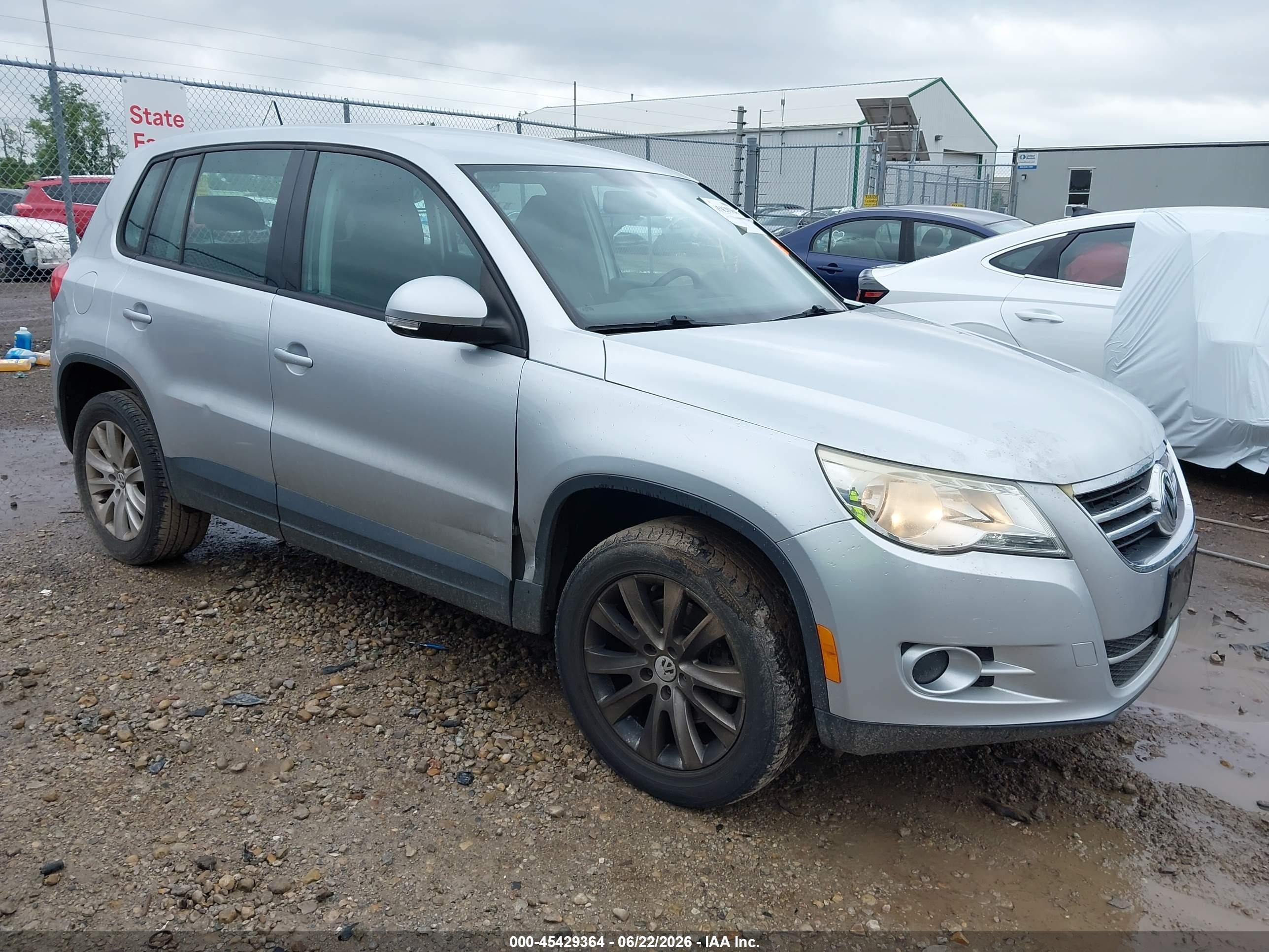 2009 Volkswagen Tiguan S/se/sel Silver vin: WVGAV75N59W002643
