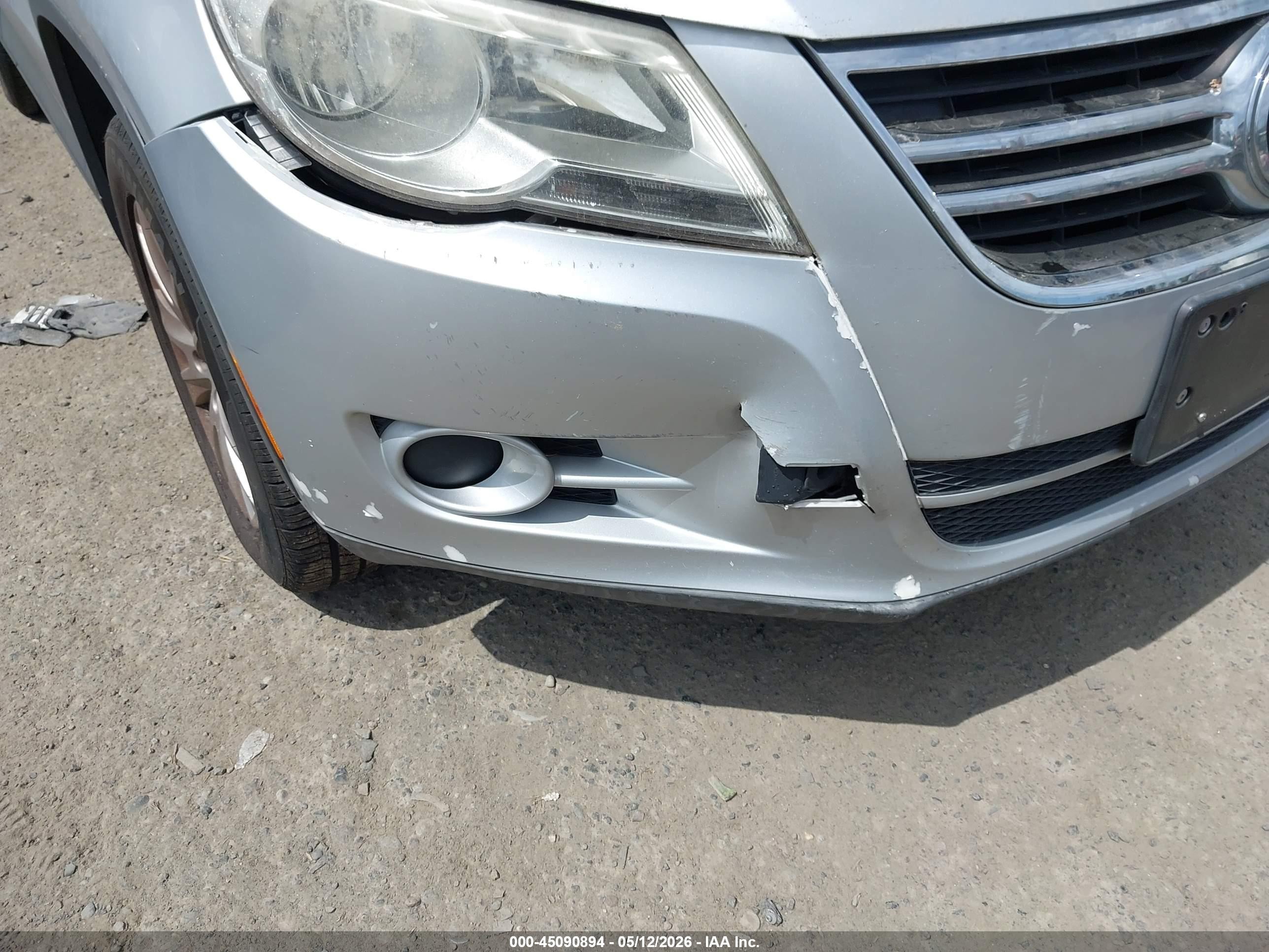 2009 Volkswagen Tiguan S/se/sel Серебряный vin: WVGAV75N59W504519
