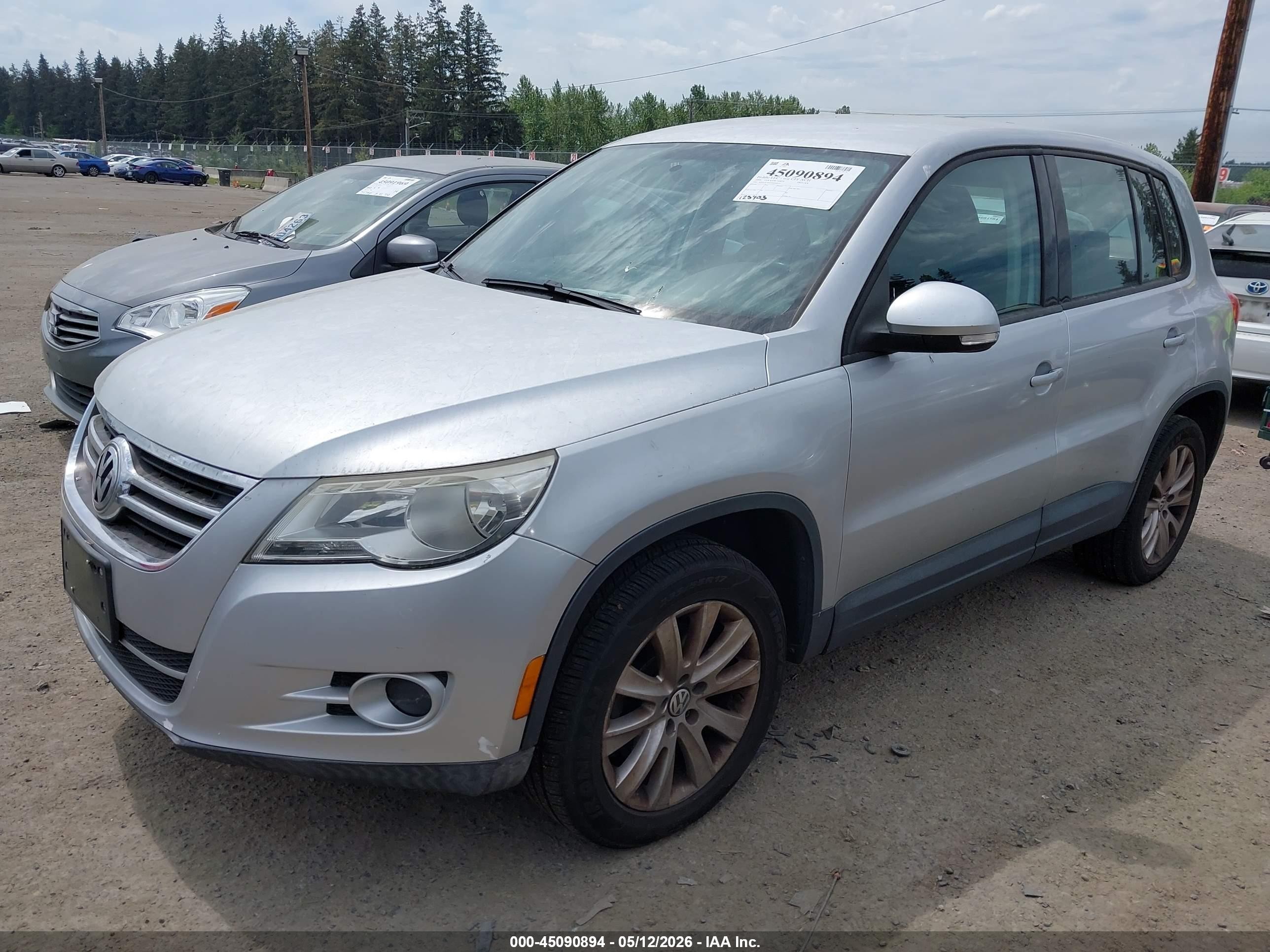 2009 Volkswagen Tiguan S/se/sel Серебряный vin: WVGAV75N59W504519