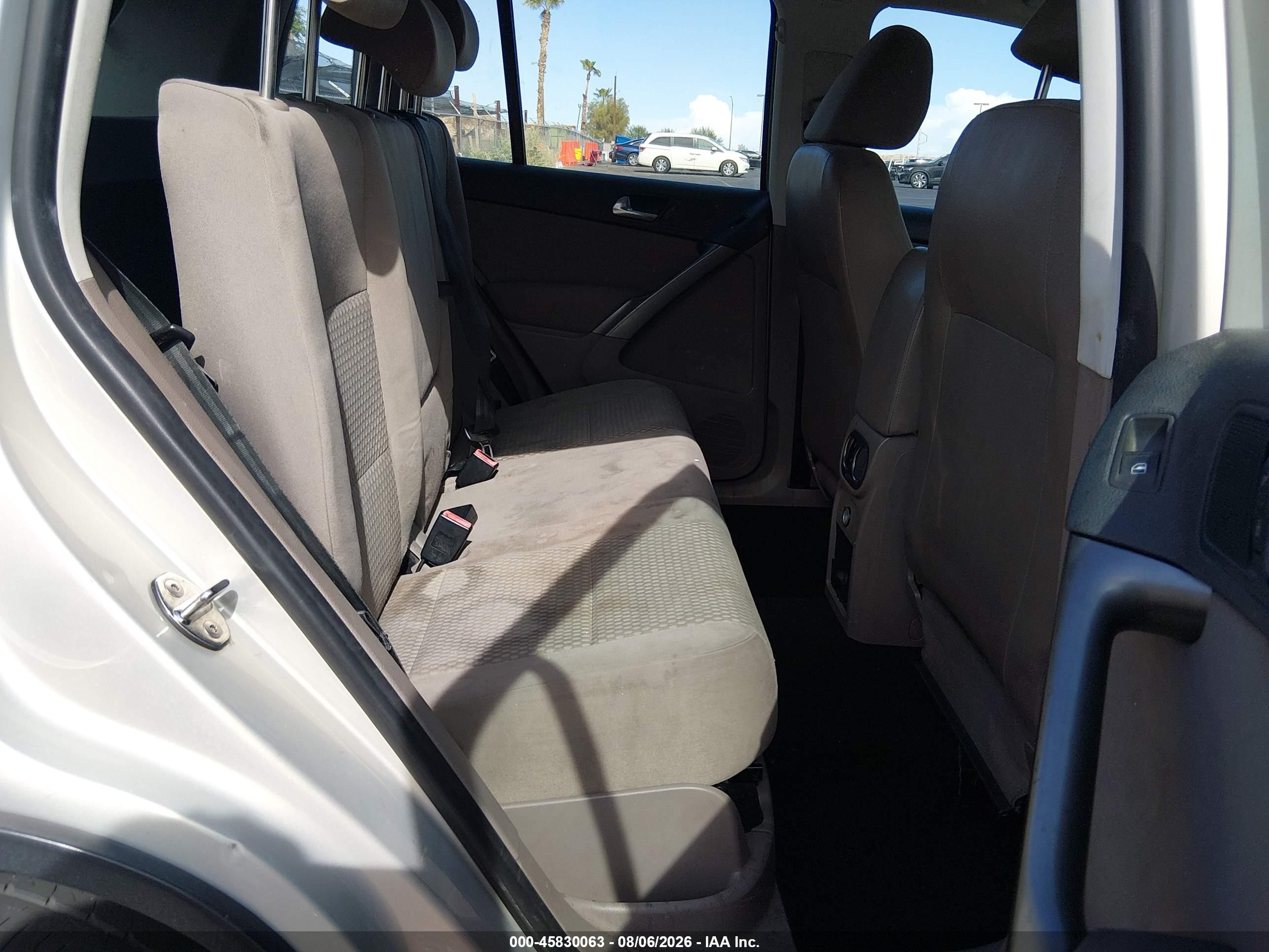 2009 Volkswagen Tiguan S/se/sel Silver vin: WVGAV75N69W514122
