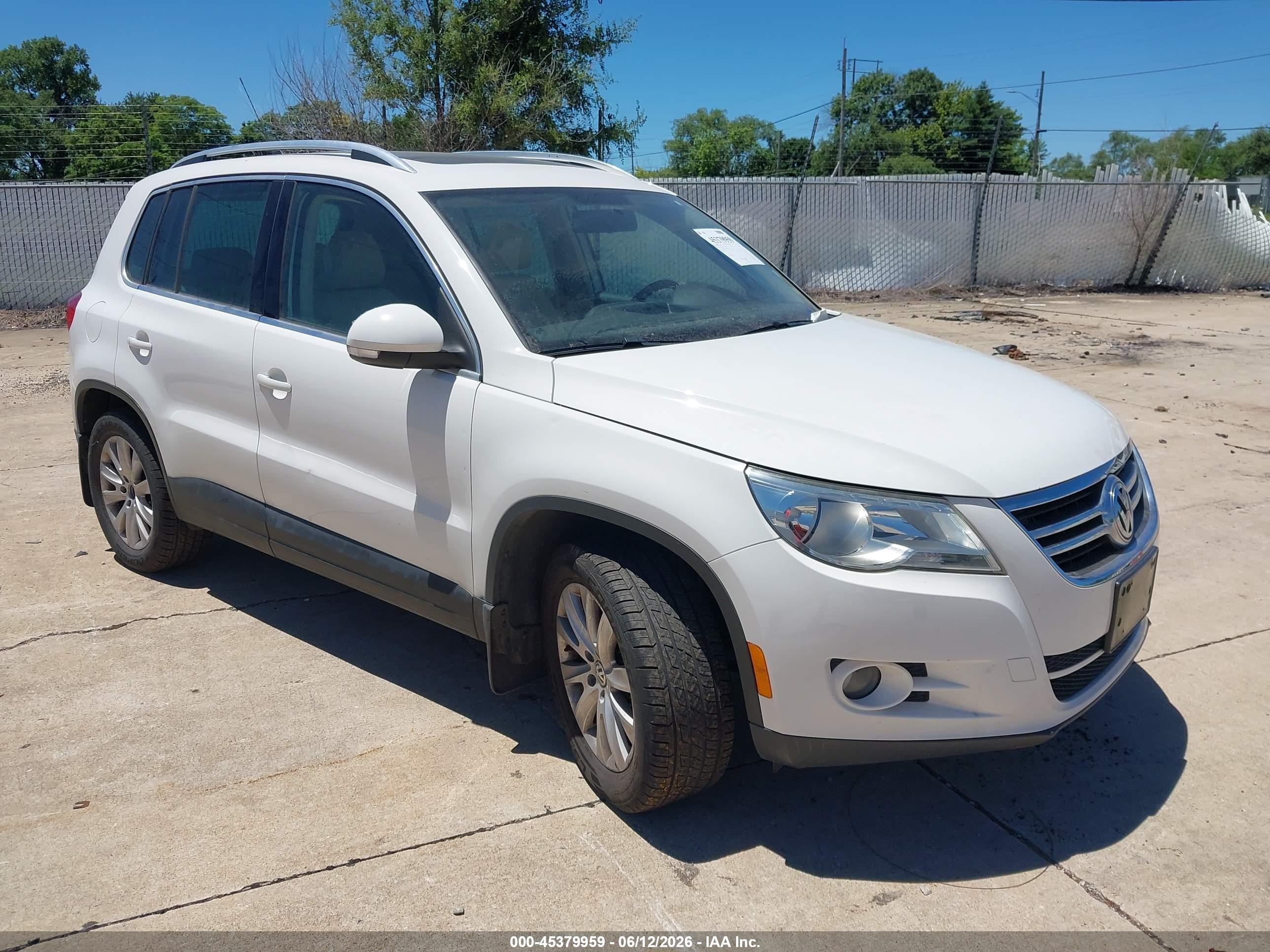 2009 Volkswagen Tiguan Se White vin: WVGAV75N79W544472