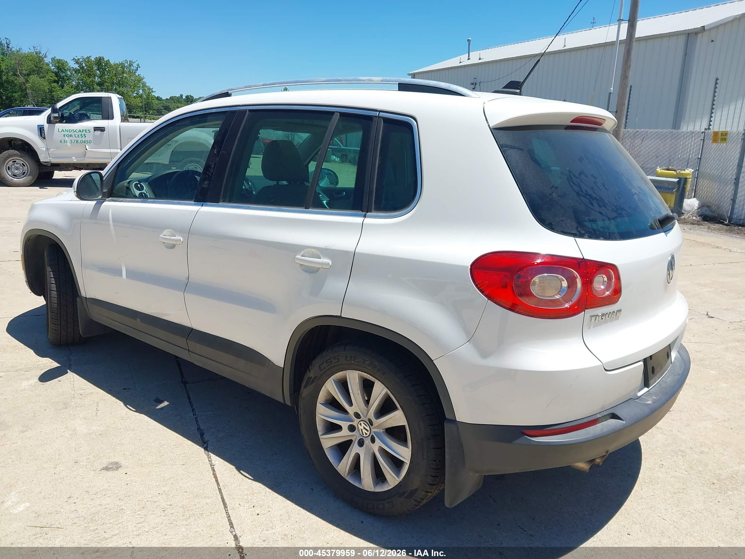 2009 Volkswagen Tiguan Se White vin: WVGAV75N79W544472