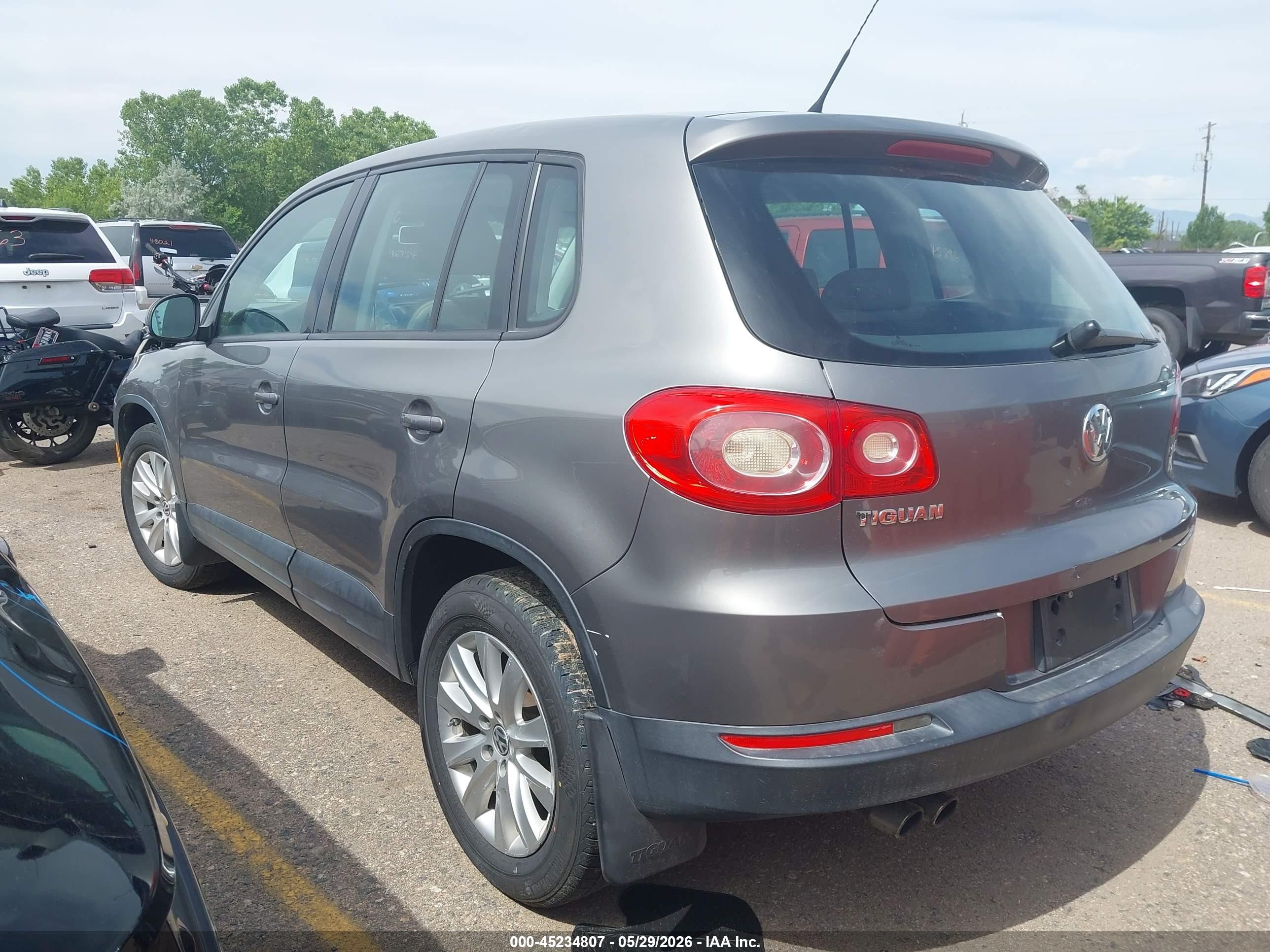 2009 Volkswagen Tiguan S/se/sel Gray vin: WVGAV75N89W004970