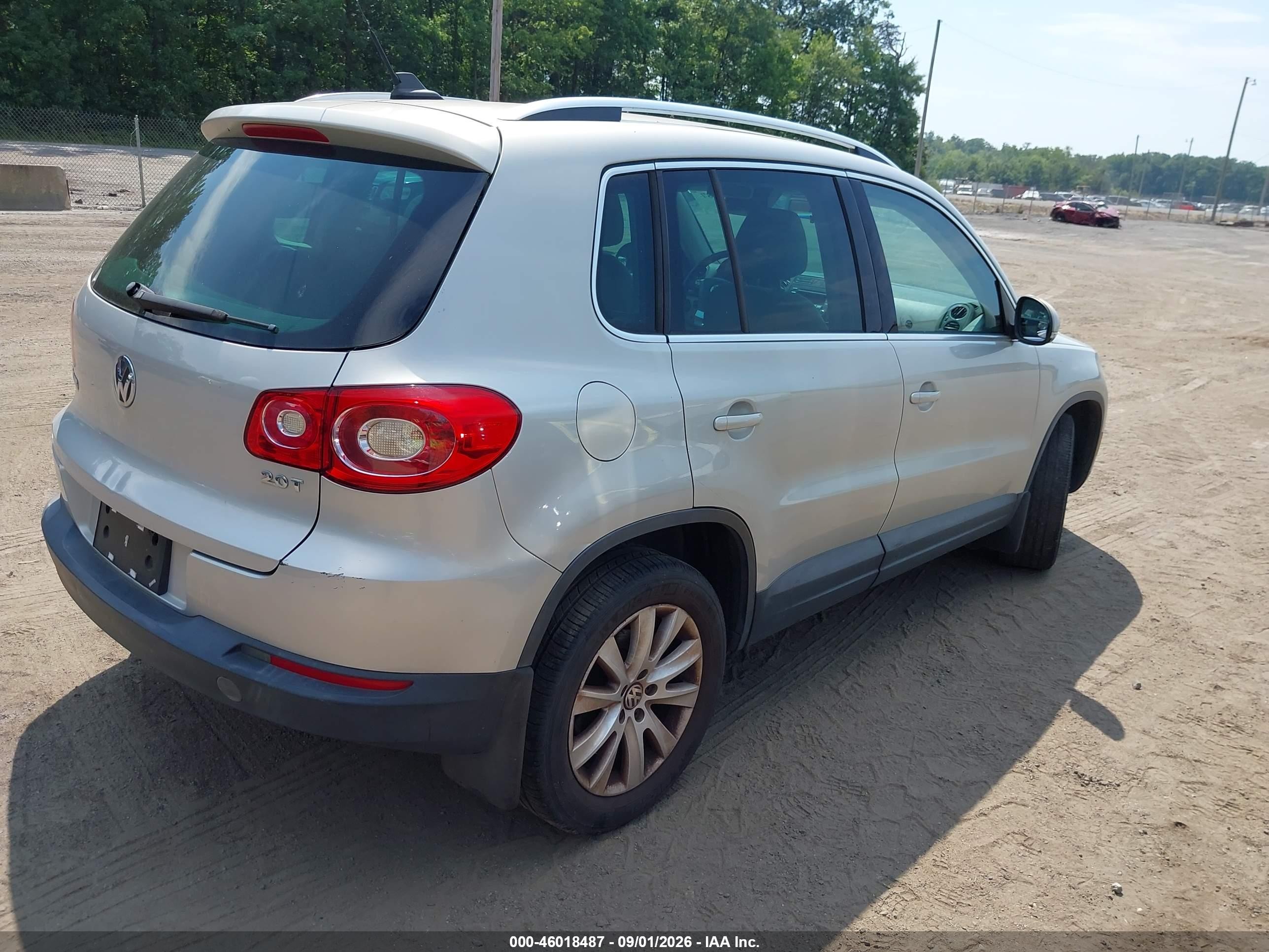 2009 Volkswagen Tiguan S/se/sel Gray vin: WVGAV75N89W519273