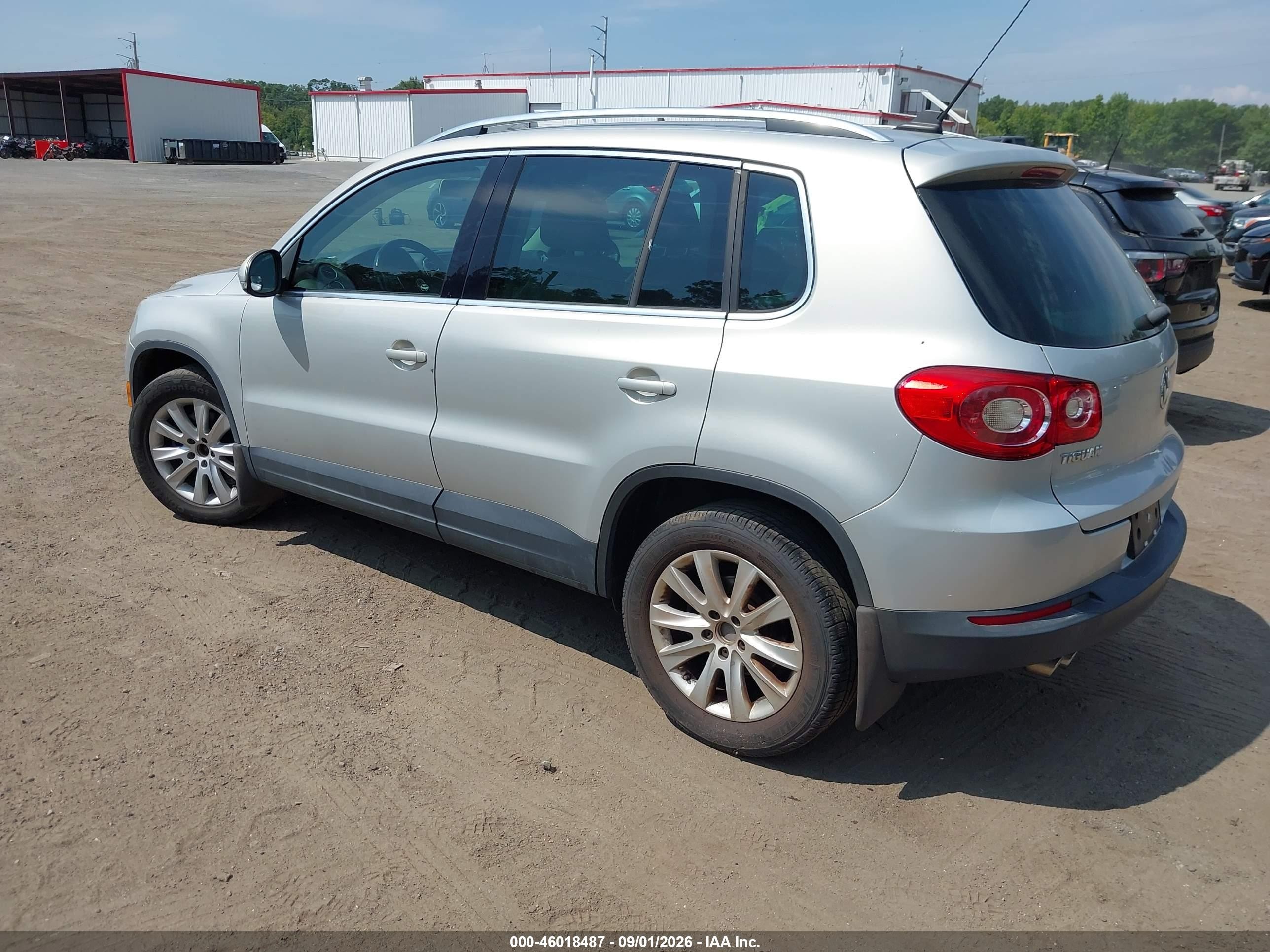2009 Volkswagen Tiguan S/se/sel Gray vin: WVGAV75N89W519273