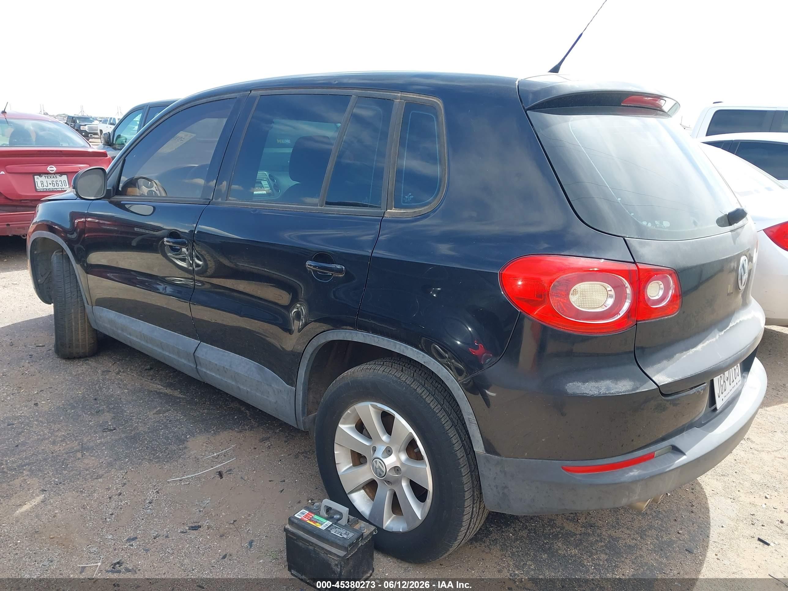 2009 Volkswagen Tiguan S Black vin: WVGAV75N89W523436