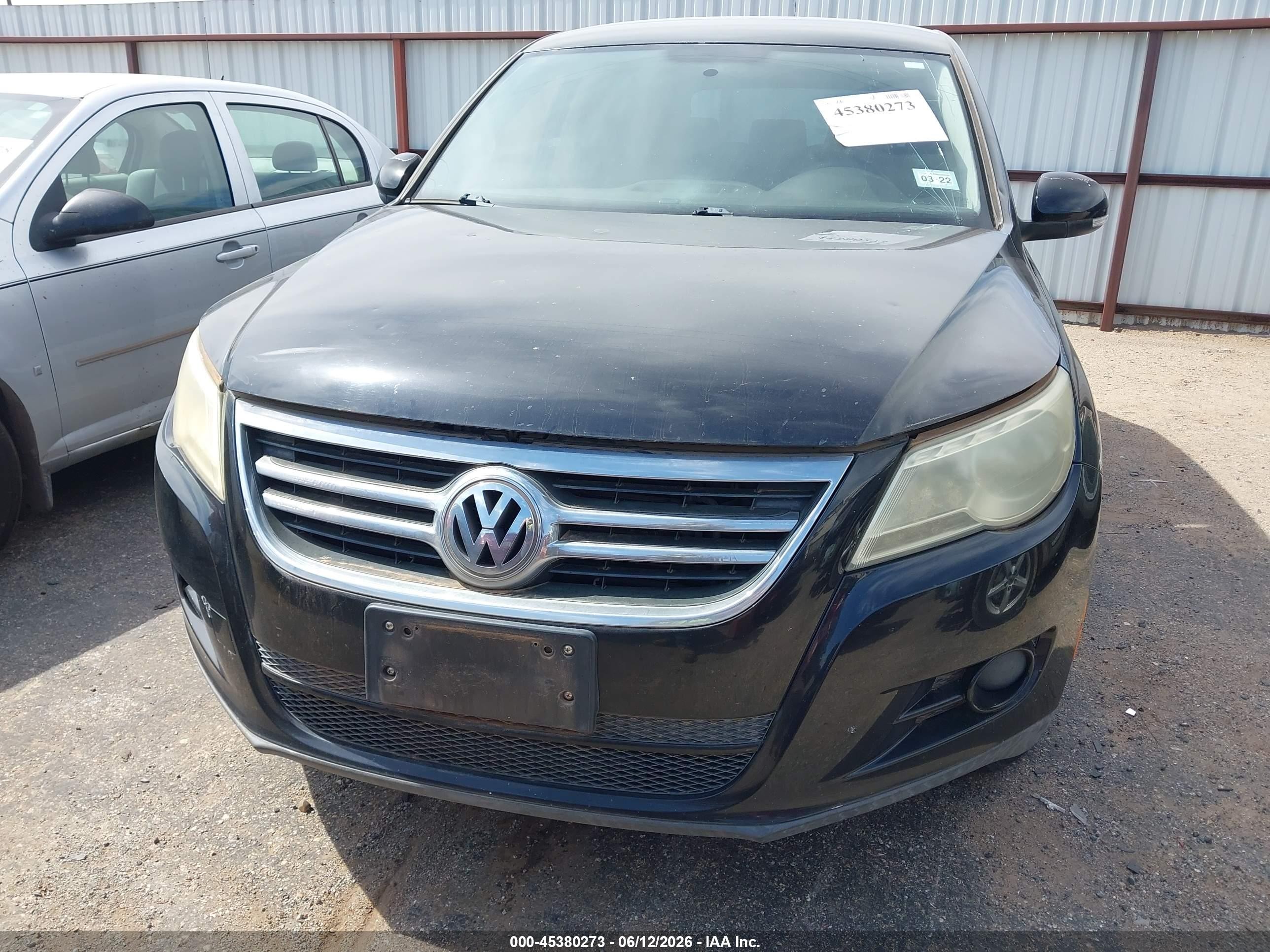 2009 Volkswagen Tiguan S Black vin: WVGAV75N89W523436