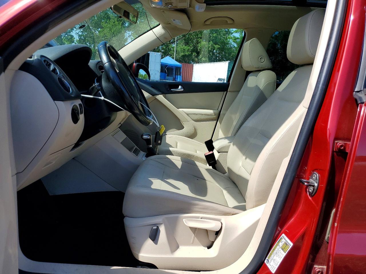 2010 Volkswagen Tiguan S Red vin: WVGAV7AX0AW001721