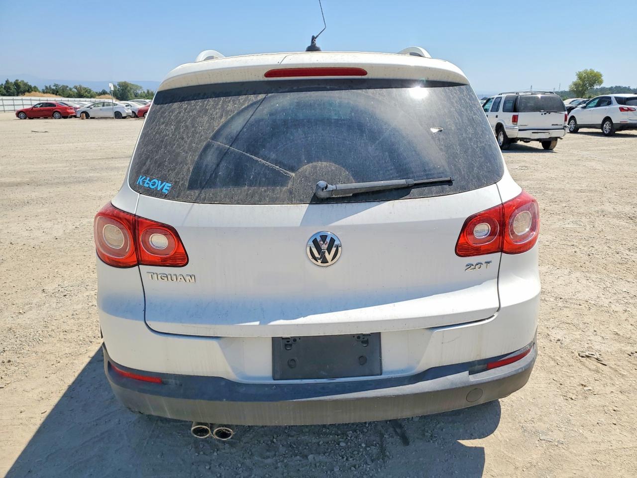 2011 Volkswagen Tiguan S White vin: WVGAV7AX0BW503520
