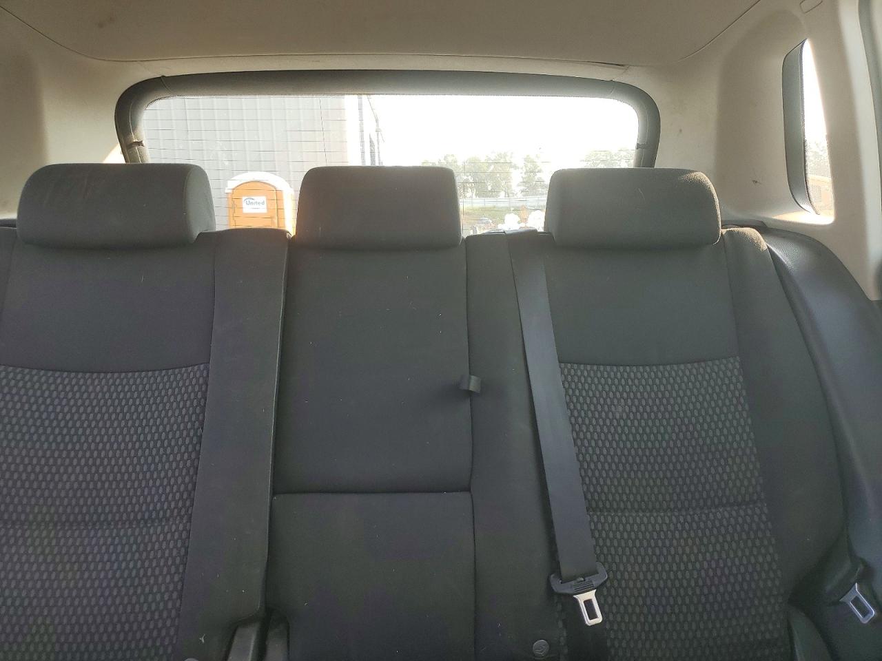 2011 Volkswagen Tiguan S White vin: WVGAV7AX0BW526845
