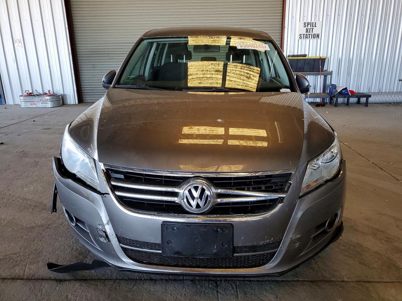 2011 Volkswagen Tiguan S Gray vin: WVGAV7AX0BW529728
