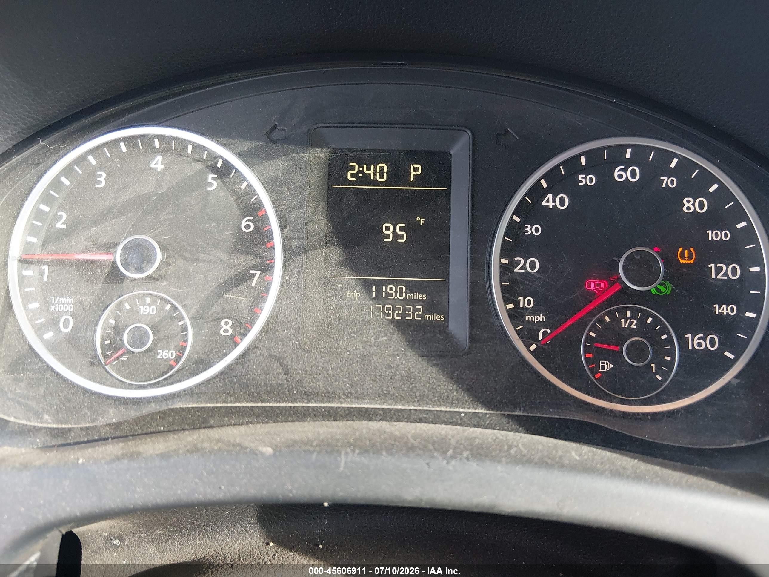 2011 Volkswagen Tiguan S White vin: WVGAV7AX0BW534427