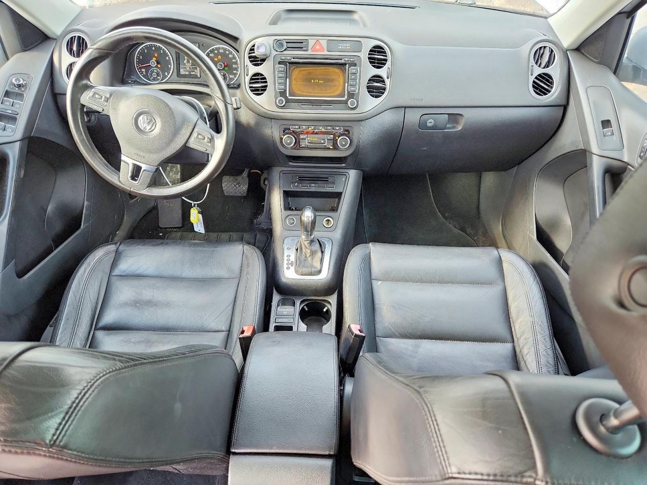 2011 Volkswagen Tiguan S Silver vin: WVGAV7AX0BW568643
