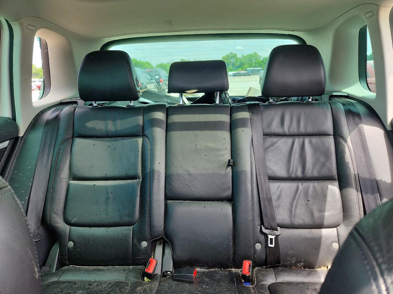 2012 Volkswagen Tiguan S White vin: WVGAV7AX0CW001804