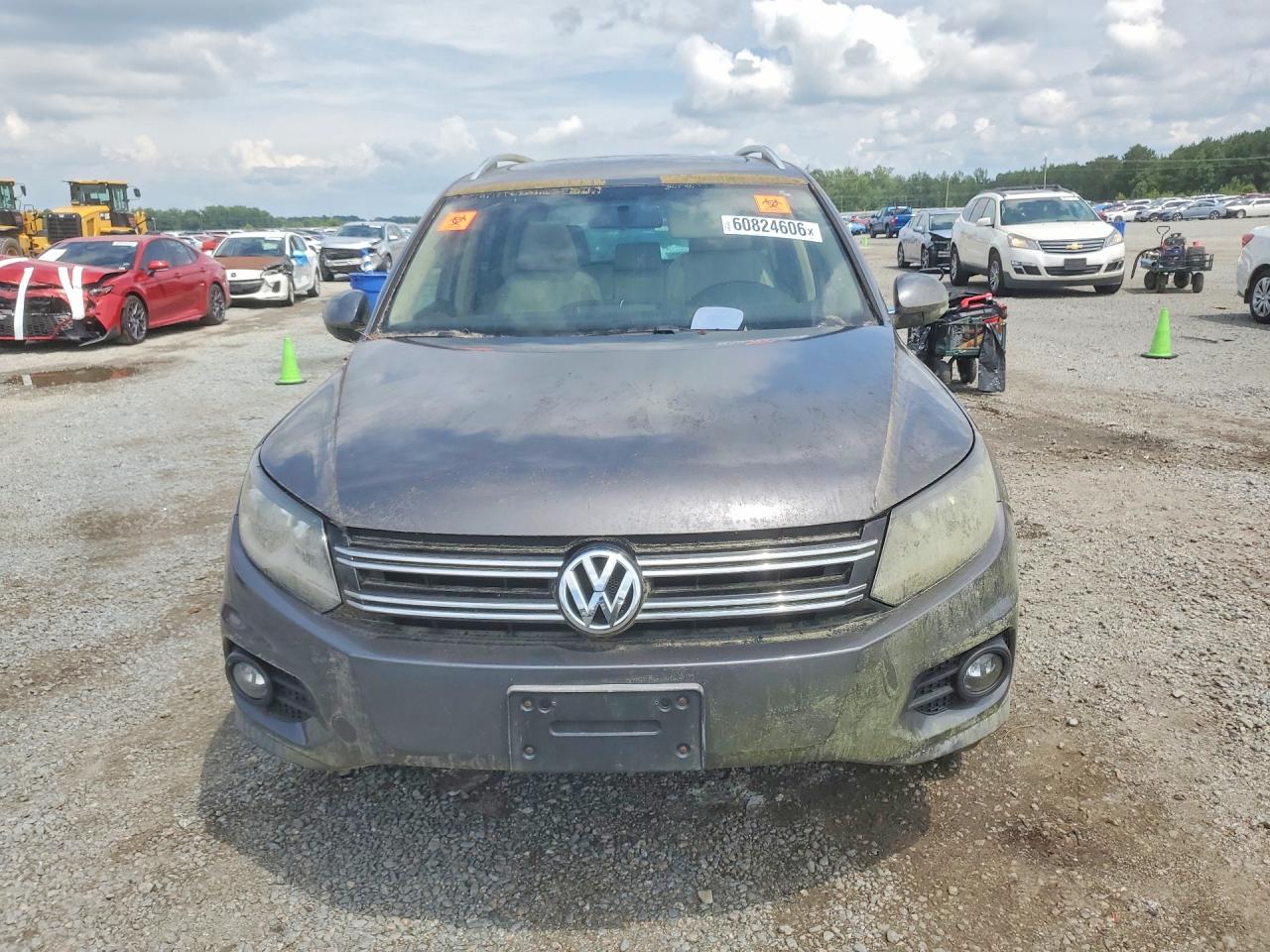 2012 Volkswagen Tiguan S Green vin: WVGAV7AX0CW003956