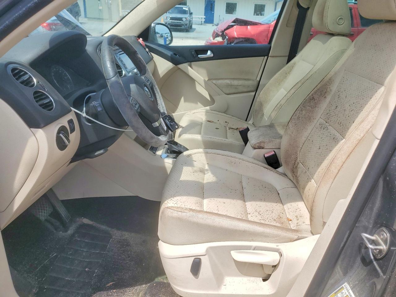 2012 Volkswagen Tiguan S Green vin: WVGAV7AX0CW003956
