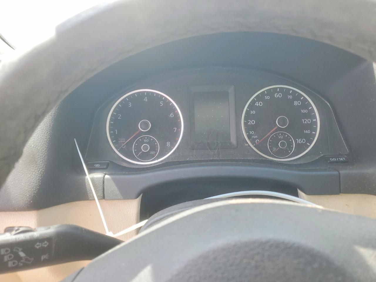 2012 Volkswagen Tiguan S Green vin: WVGAV7AX0CW003956