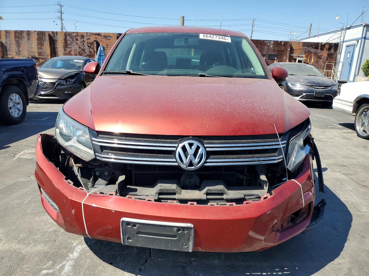 2012 Volkswagen Tiguan S Burgundy vin: WVGAV7AX0CW003987