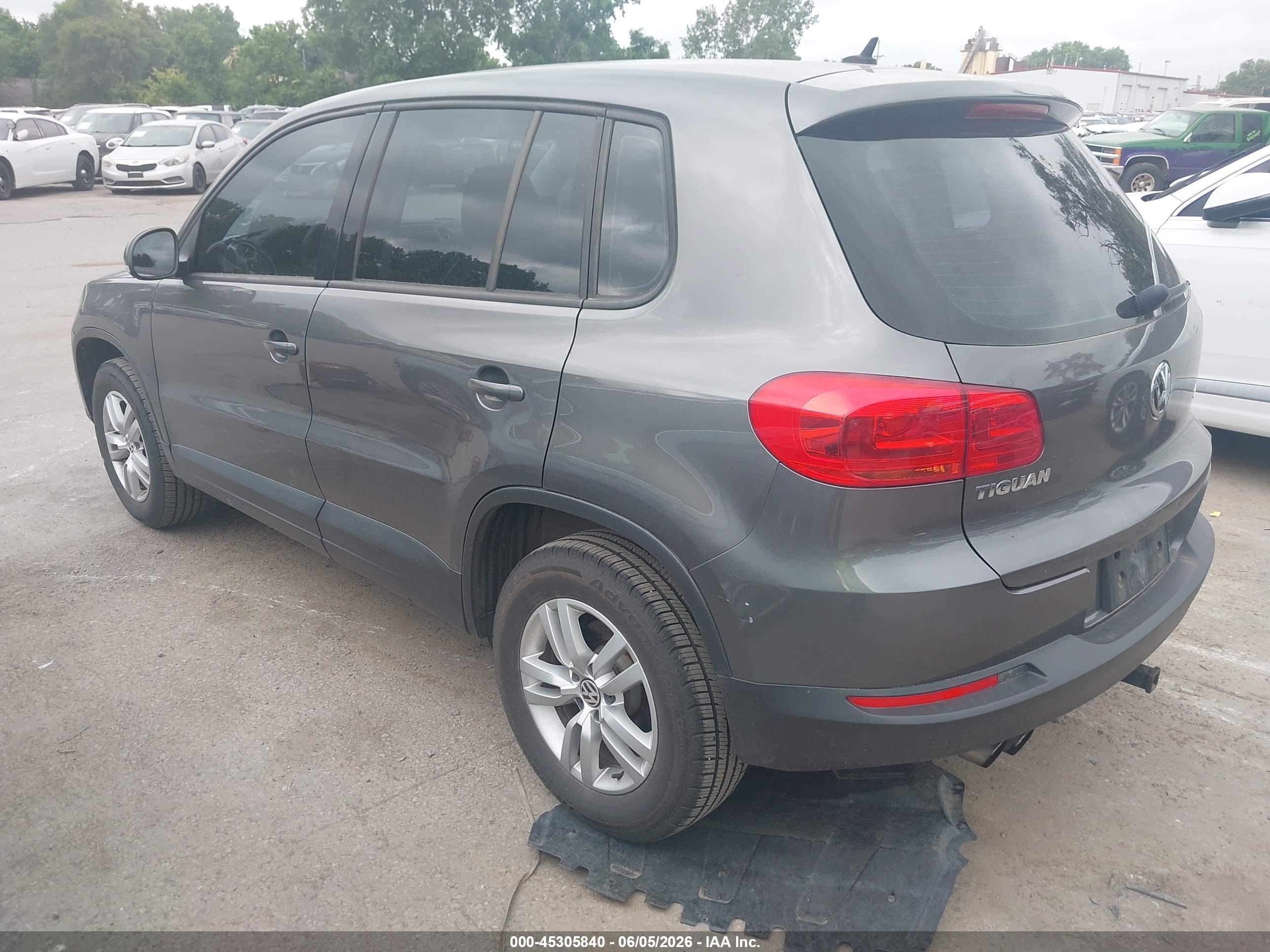2012 Volkswagen Tiguan S Gray vin: WVGAV7AX0CW006372
