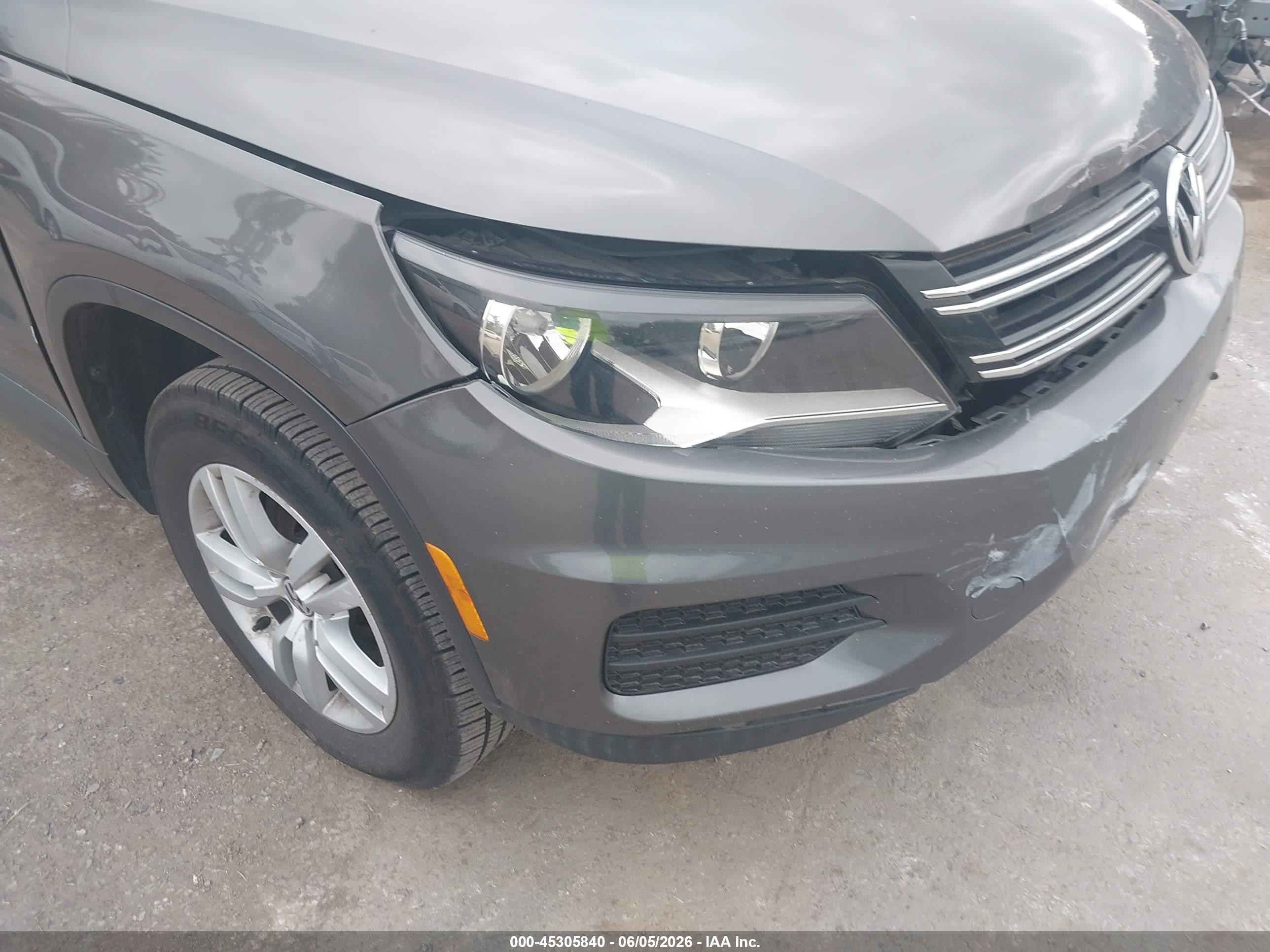 2012 Volkswagen Tiguan S Gray vin: WVGAV7AX0CW006372